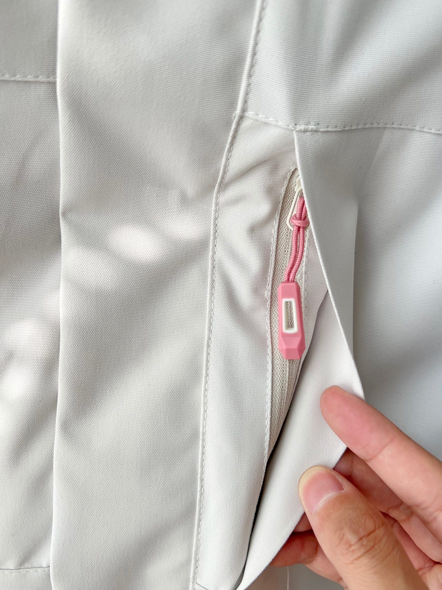 High-Class Lady’s Gore-Tex Zipper Coat: Windproof, Waterproof, Imported Fabric (D-X 8603) - 图片 9