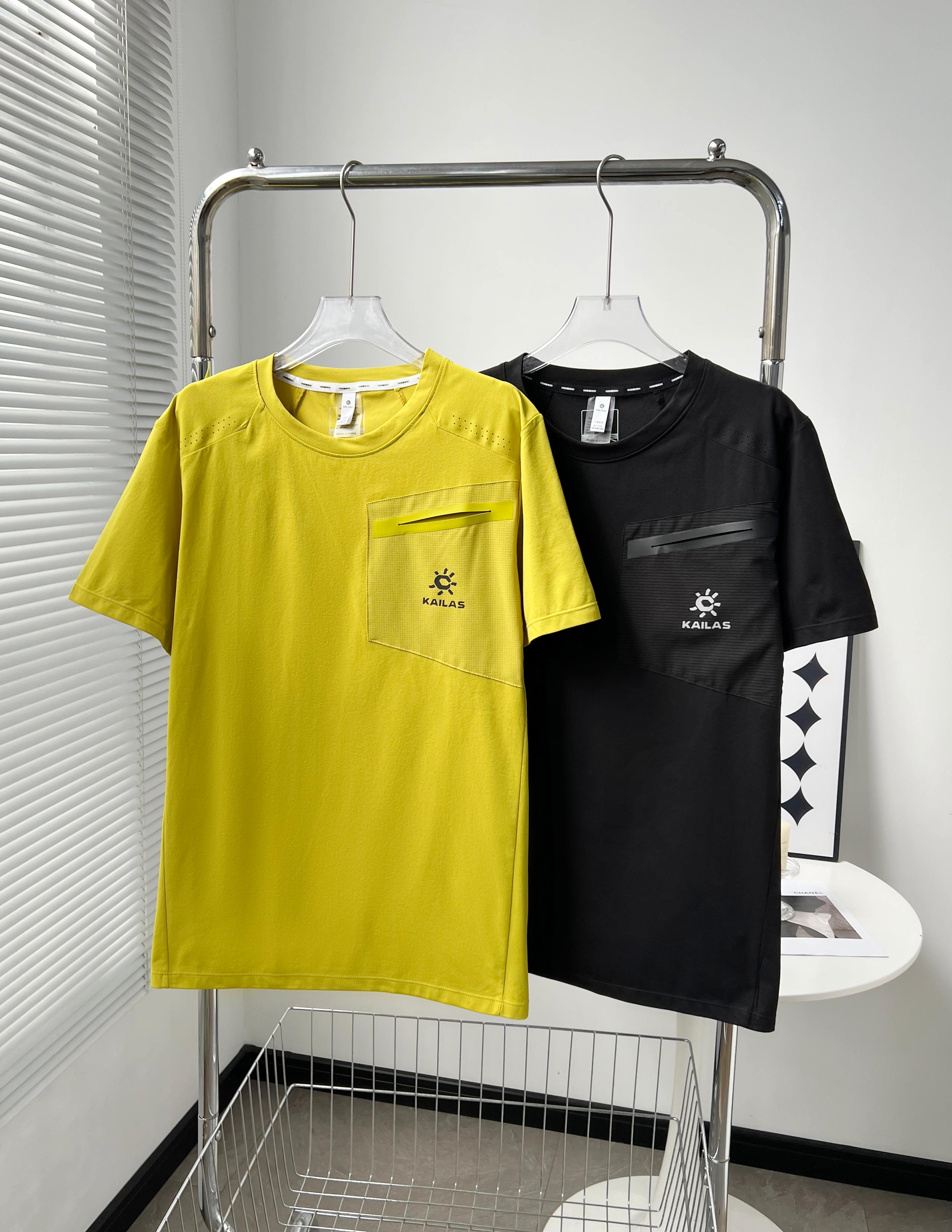 KAILAS KELA Ice-Film Movement T-shirt with 3D Tape Bag and Rubber Process