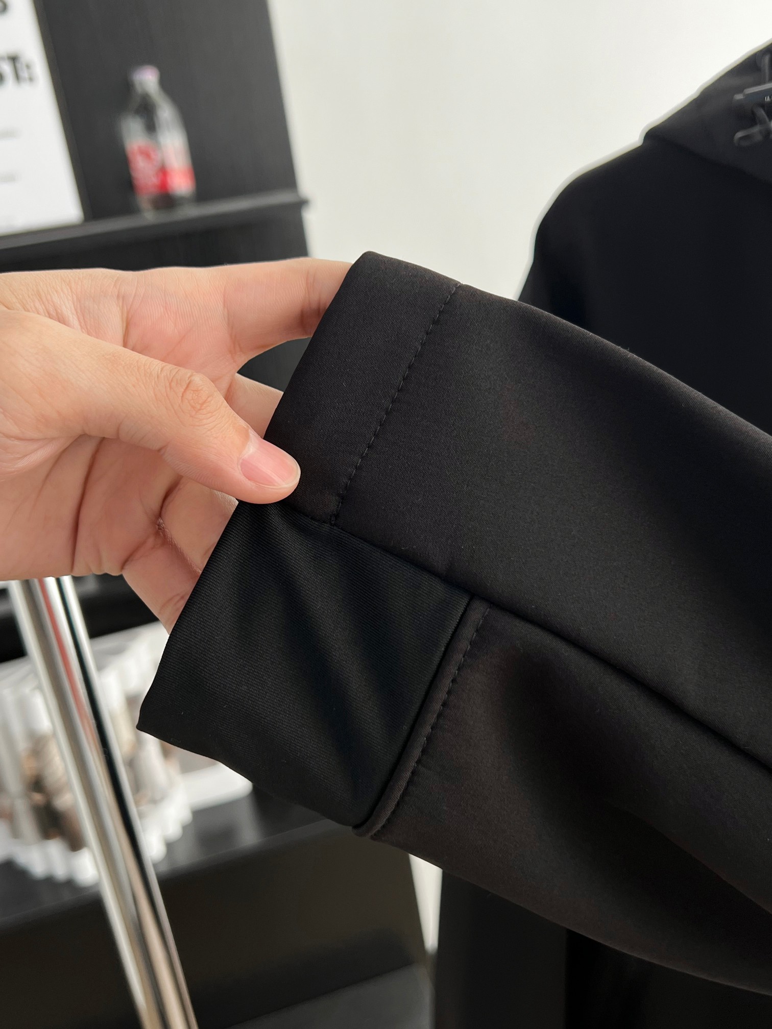 Under Armour Andma Overseas Cashier Andremar’s Flair-Proof Air-Breathing Shell - 图片 9