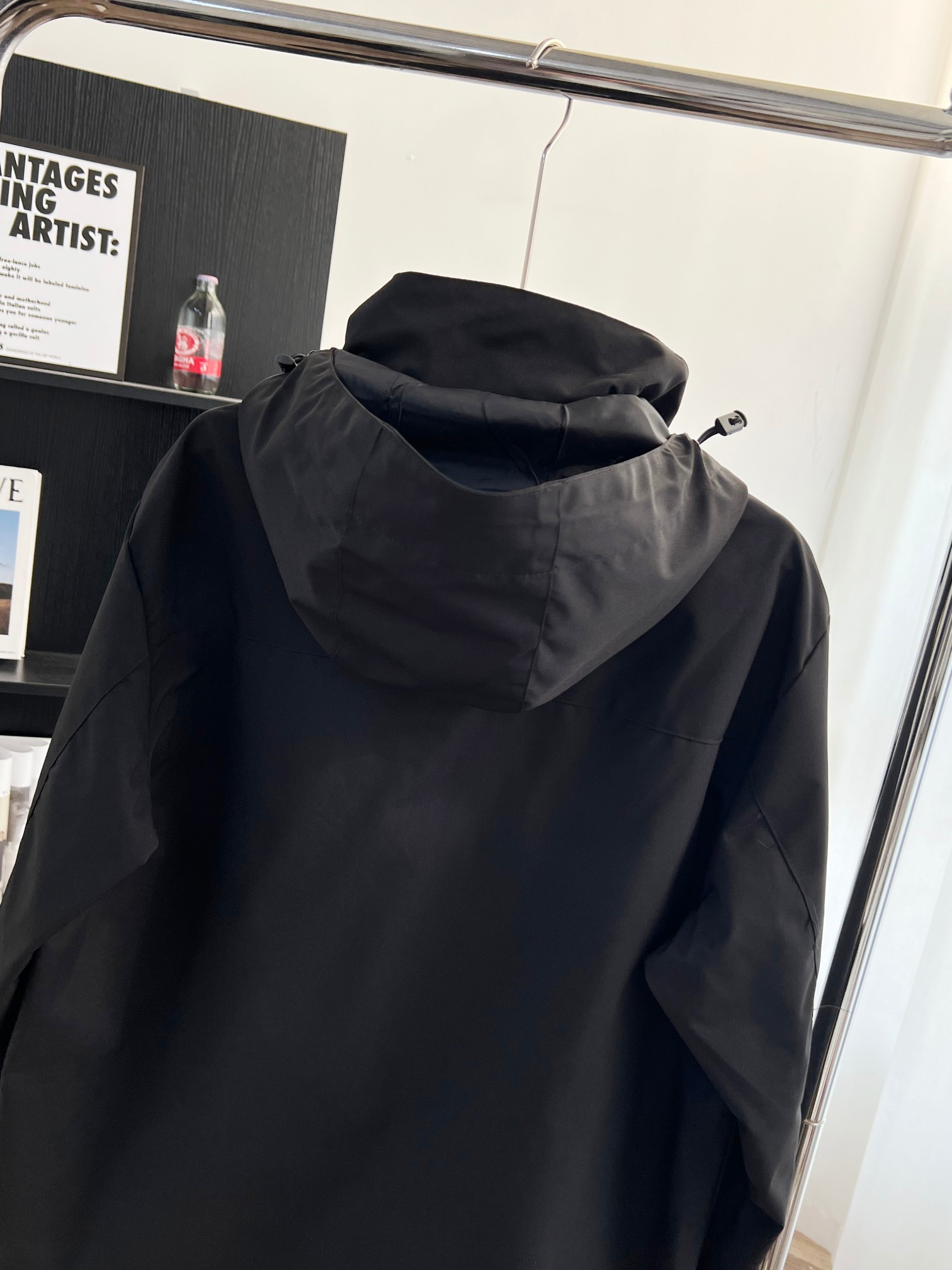 DESSCENTE Windproof Chain Cap Coat: High-End Luxurious Style, Classic Design for All Ages - 图片 3