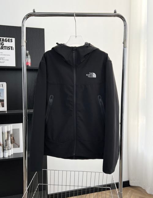 The North Face Waterproof Breathable Softshell Fleece Lined Windbreaker Jacket 1 The North Face Waterproof Breathable Softshell Fleece Lined Windbreaker Jacket
