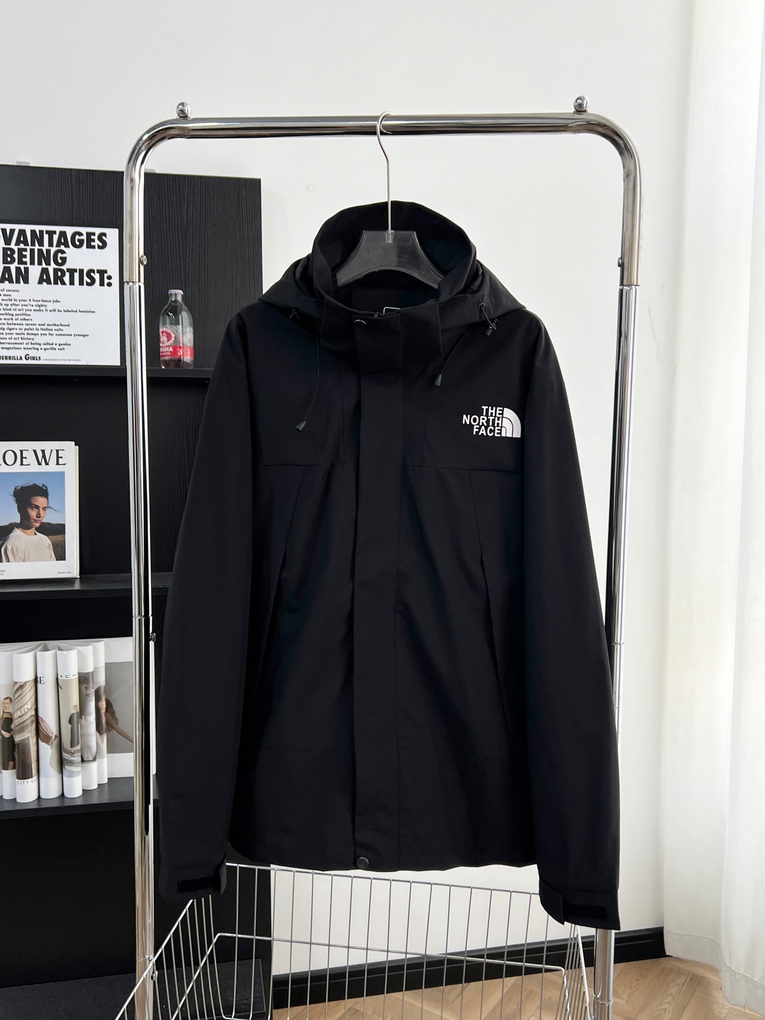 The North Face Multi-Pocket Windproof Jacket - Durable & Functional Coat