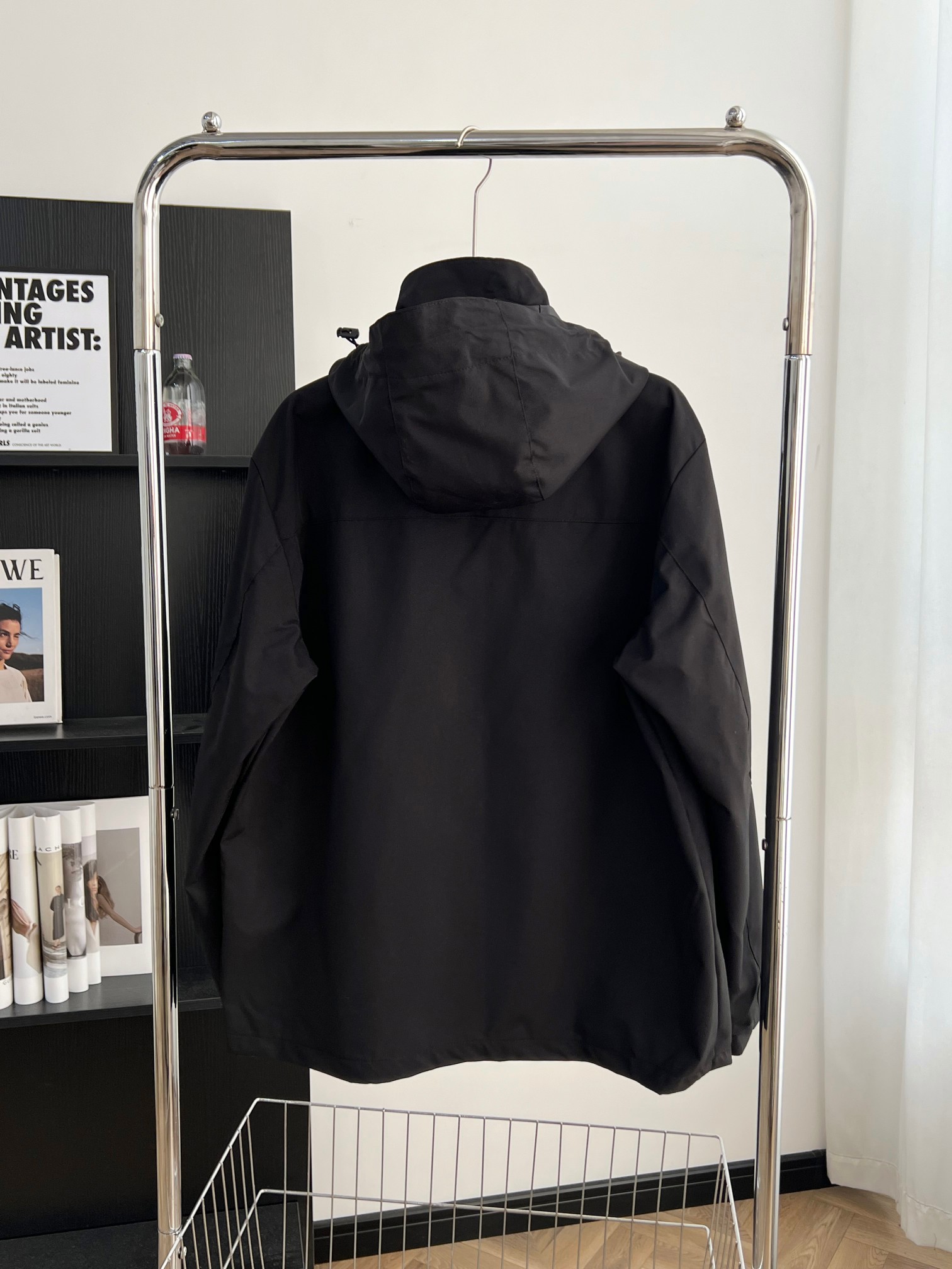 The North Face Men's WindWall Hooded Softshell Jacket - Windproof & Water-Resistant 3 a1740660842387 6057
