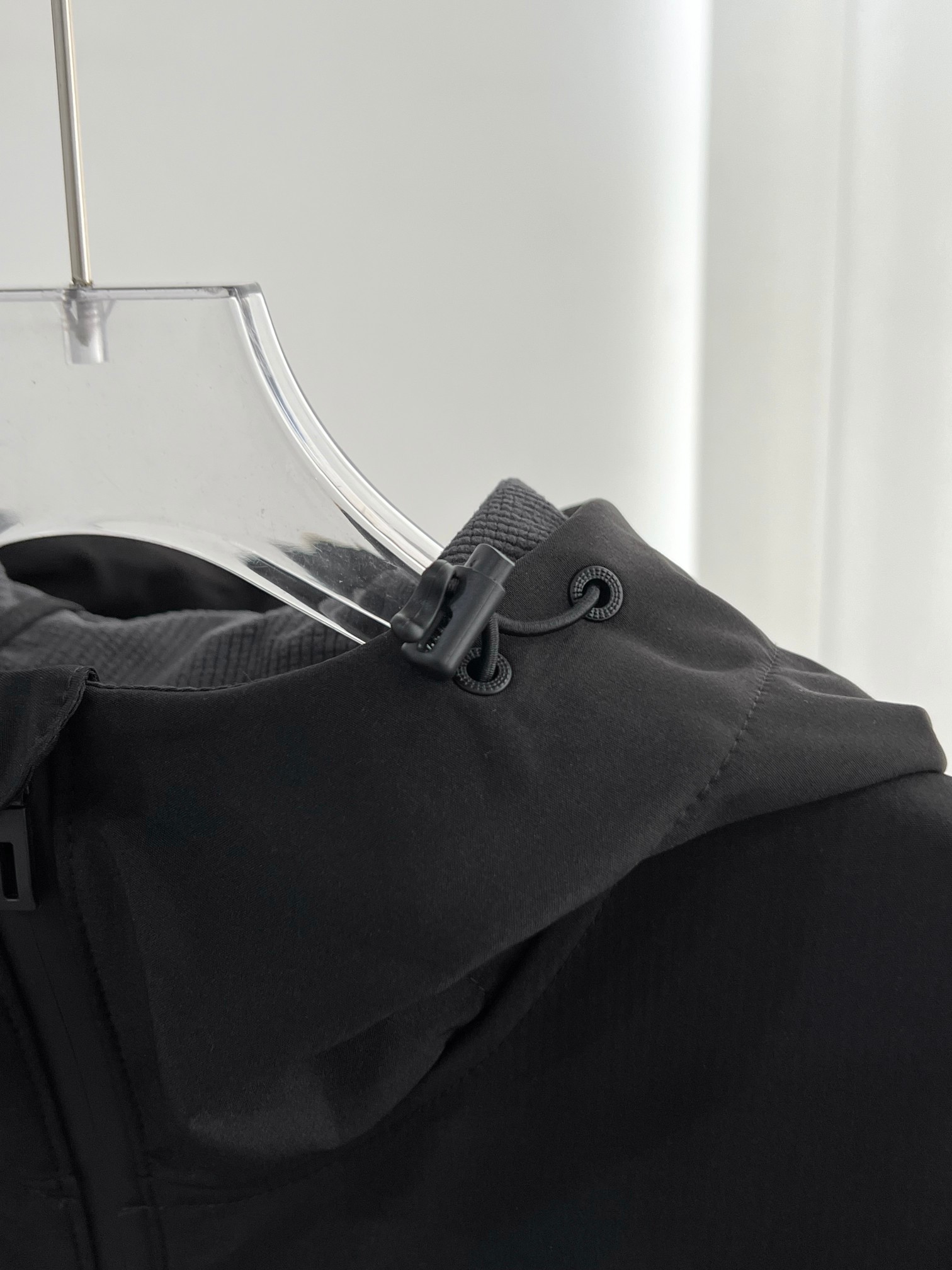 Descente Waterproof Breathable Softshell Fleece Lined Windbreaker Jacket 9 a1740661588018 4002