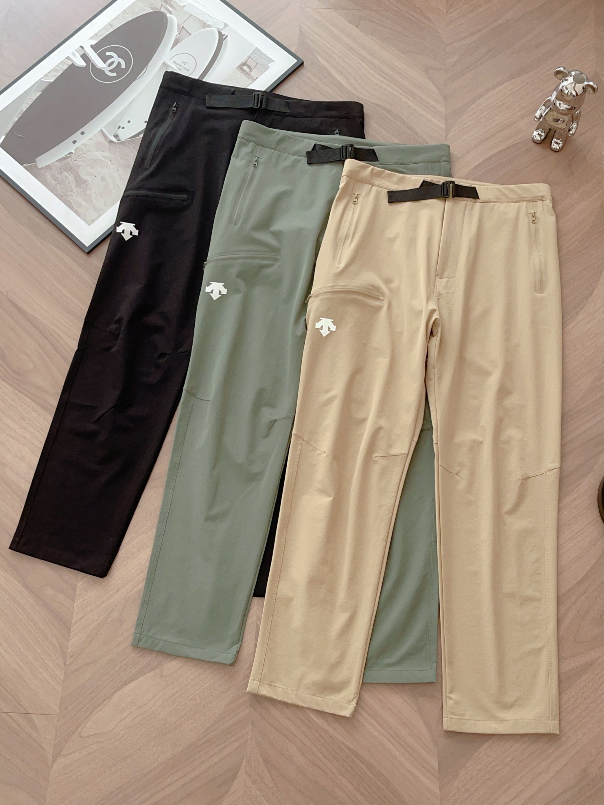 Descente Men's Outdoor Casual Sports Trousers Imported Fabric