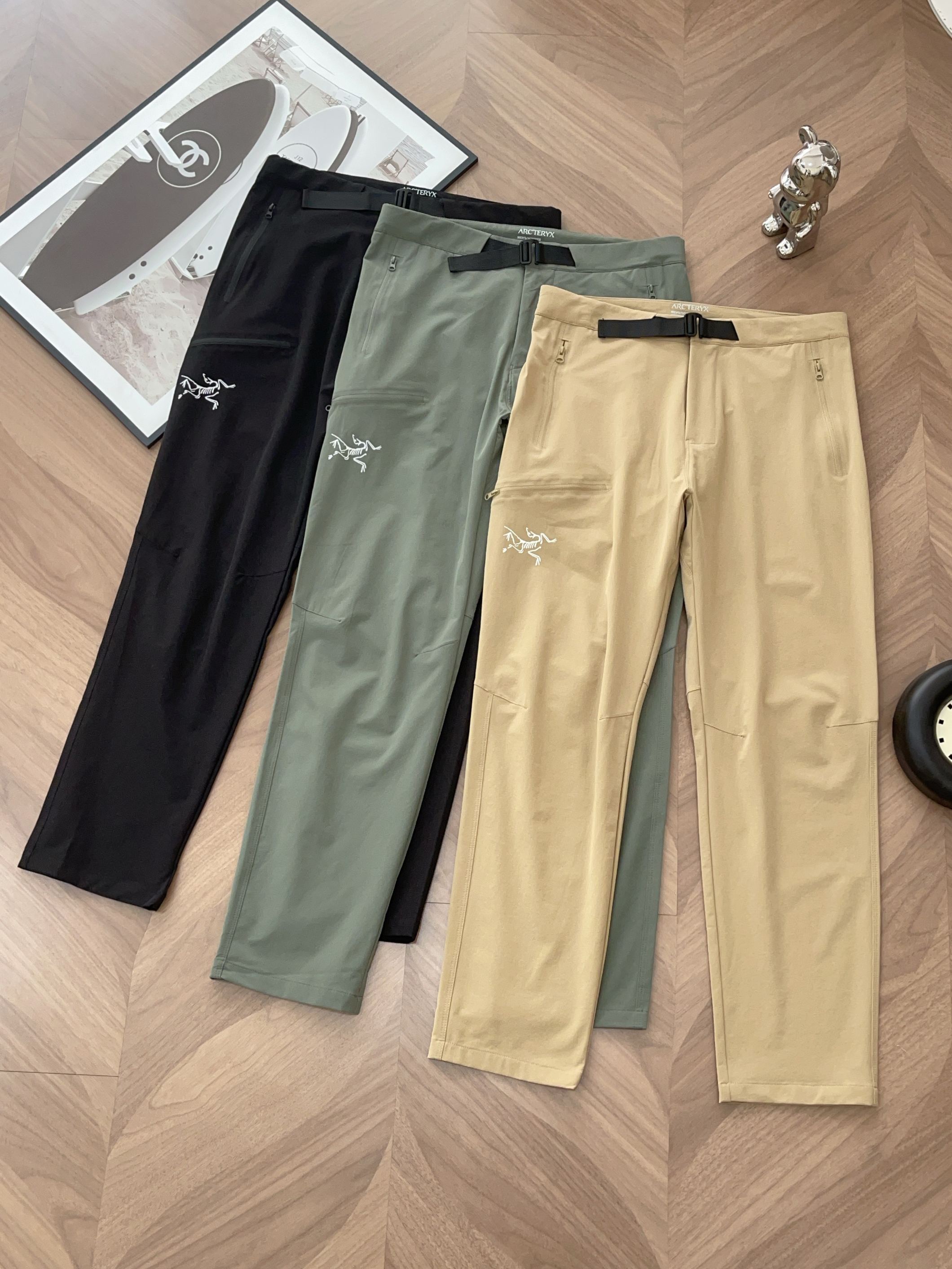Pantalon d'Extérieur Léger Arc'teryx pour Hommes - Confort et Performance