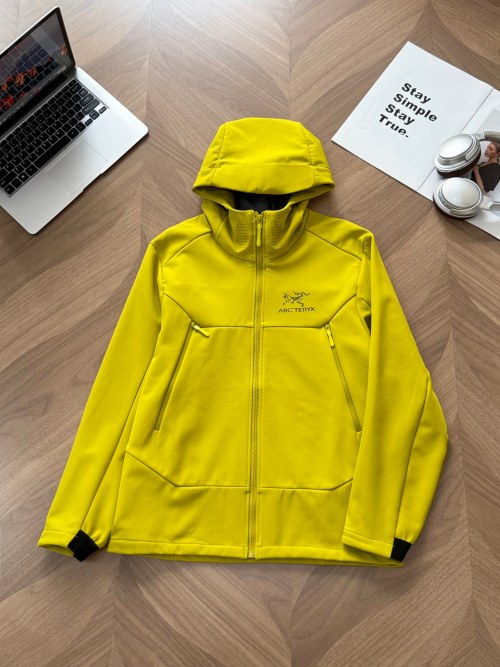 Arc'teryx Softshell Jacket - GORE-TEX, Water-Resistant, Breathable, Comfortable 1 Arc'teryx Softshell Jacket - GORE-TEX, Water-Resistant, Breathable, Comfortable
