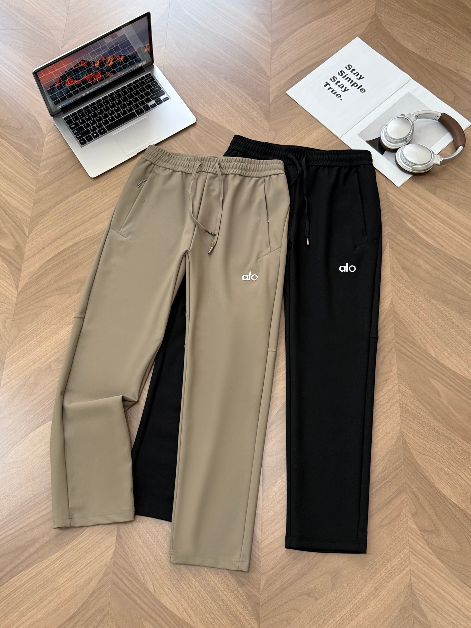 ALO Sportbroek voor Dames - Lichtgewicht, Stijlvol en Comfortabel