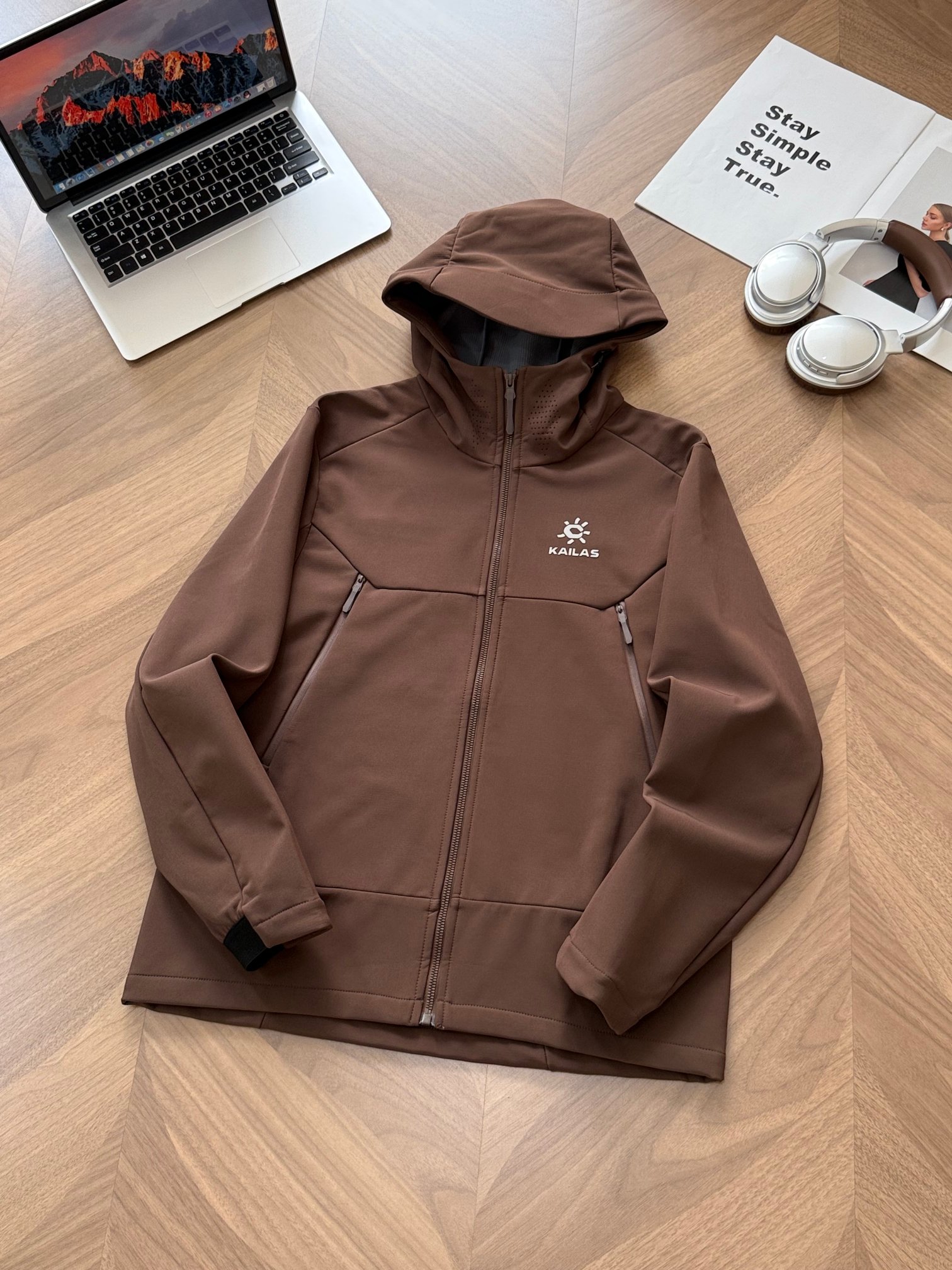 KAILAS Bogda LT Hooded Softshell Jacket - Versatile, Weather-Resistant, Breathable 6 a1755430348826 3836