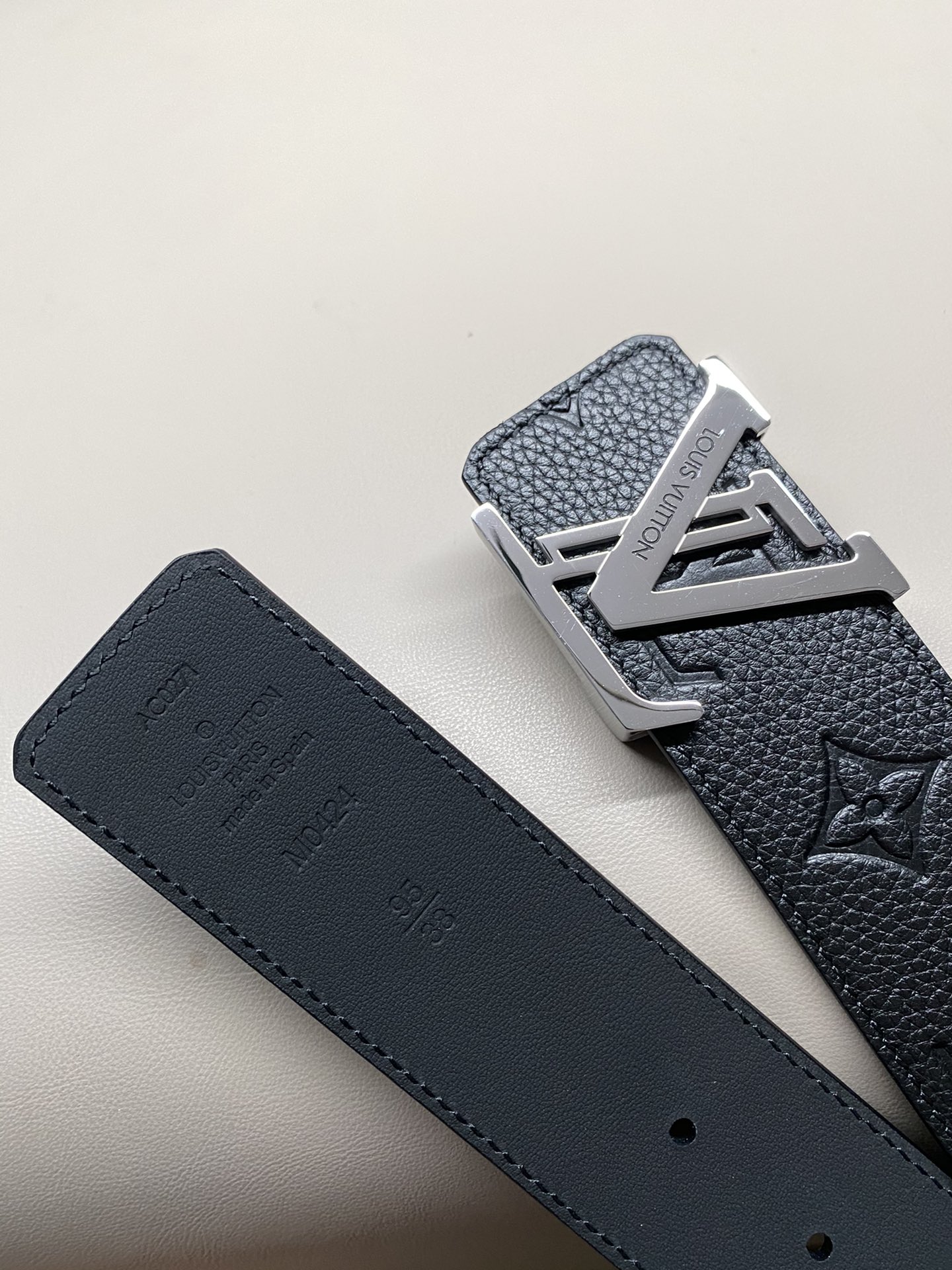  lv 路易威登 4.0热压立体小牛皮 高品质钢扣 金白 新款同步更新