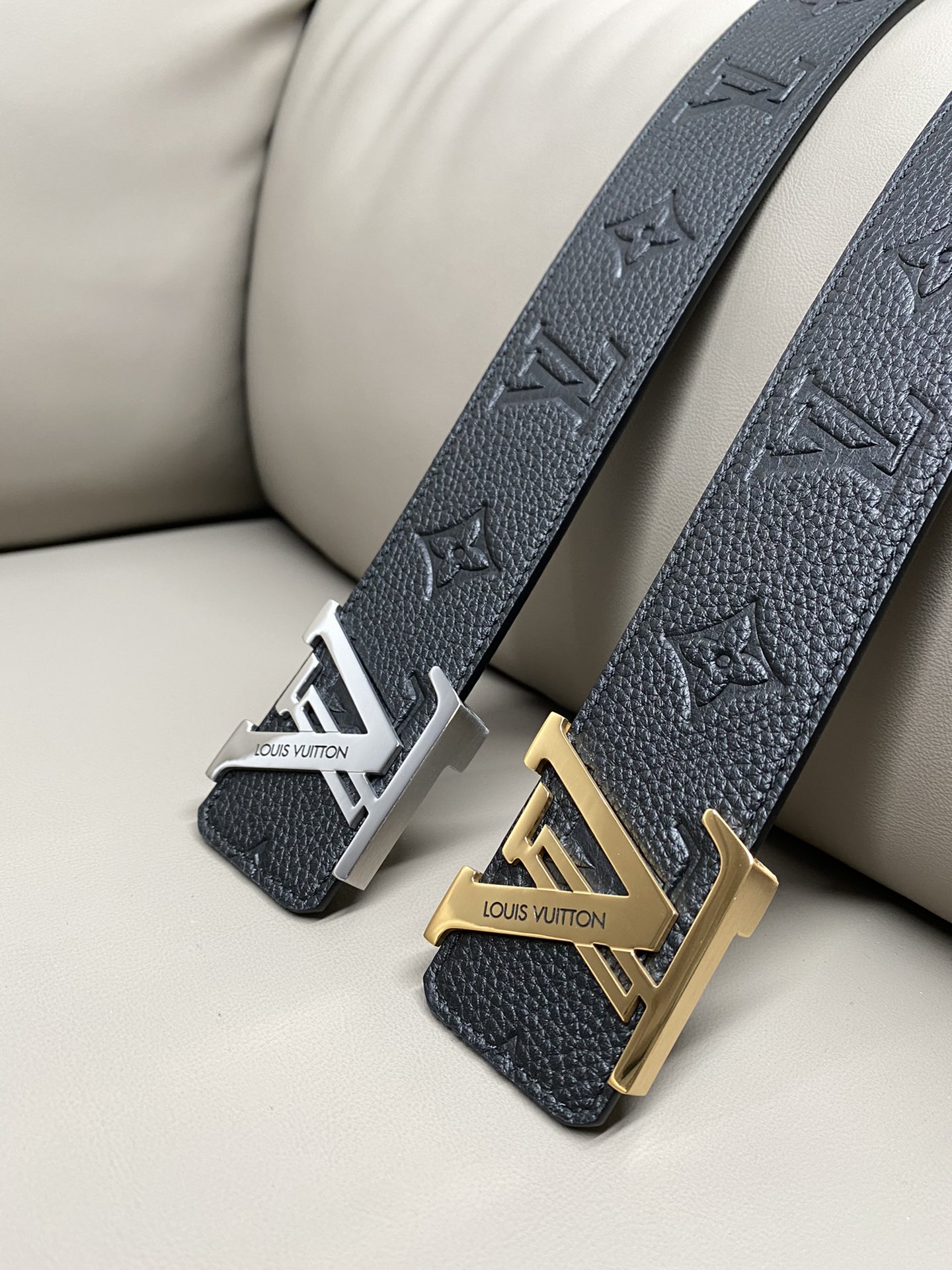  lv 路易威登 4.0热压立体小牛皮 高品质钢扣 金白 新款同步更新