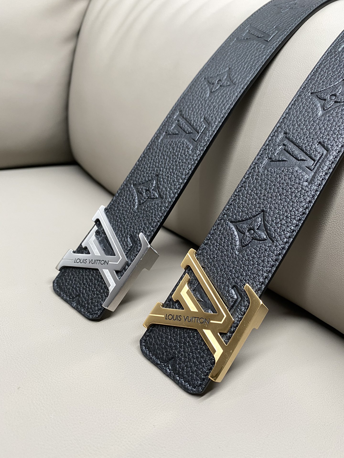  lv 路易威登 4.0热压立体小牛皮 高品质钢扣 金白 新款同步更新