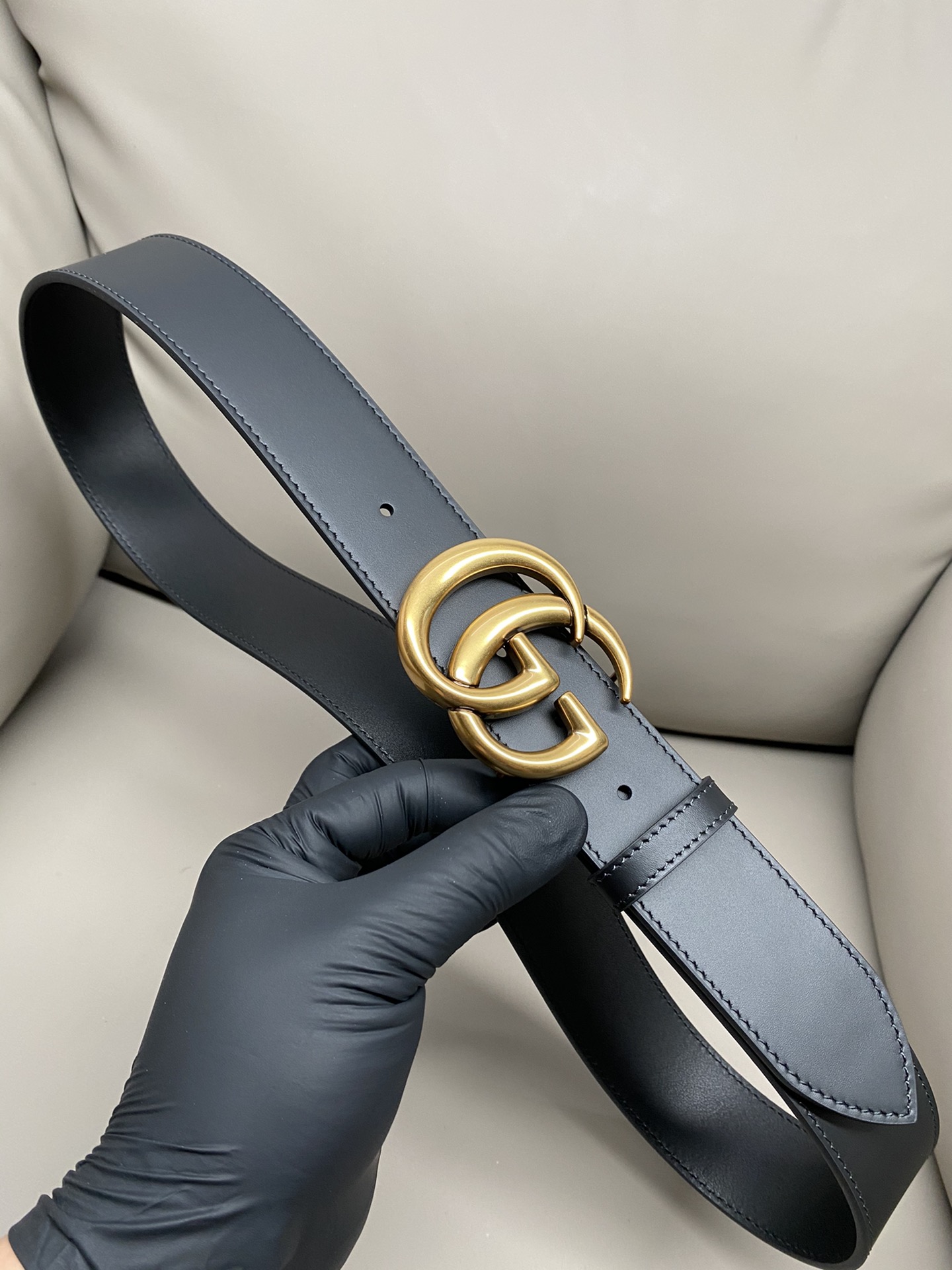 GG 男女同款Marmont系列闪亮带扣牛皮革腰带-Chinese UA Cheap High Quatity Brand Clothes Bags handbags Sneakers wholesale wholesaler seller from China Factory suppliers Fashion Clothing Shoes best Quality Beautiful Price GG 男女同款Marmont系列闪亮带扣牛皮革腰带