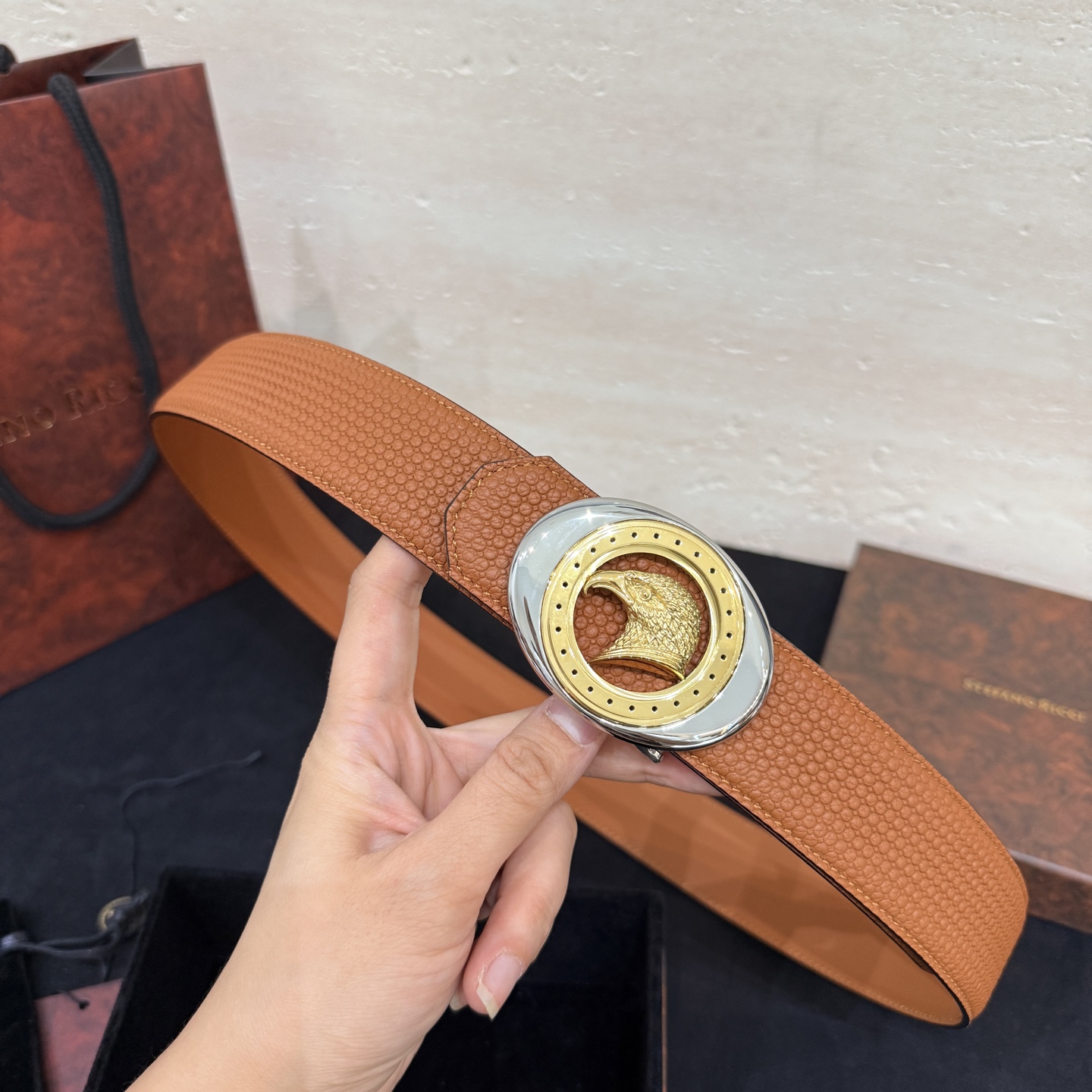 🅿️249 Stefano Ricci /🆕新款原單品質/精品經典鹰头鋼扣 底桥雕刻logo🐭原版压纹牛皮進口底皮-寬度38毫米