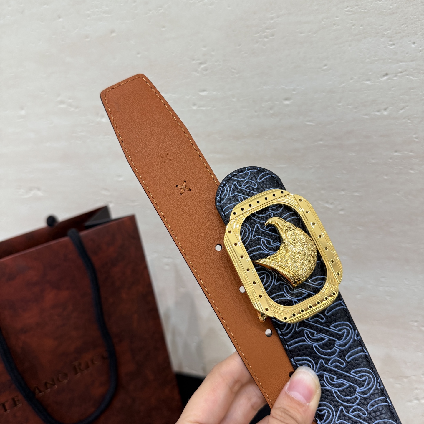 🅿️249 Stefano Ricci /🆕新款原單品質/精品經典鹰头鋼扣 底桥雕刻logo🐭原版压纹牛皮進口底皮-寬度38毫米