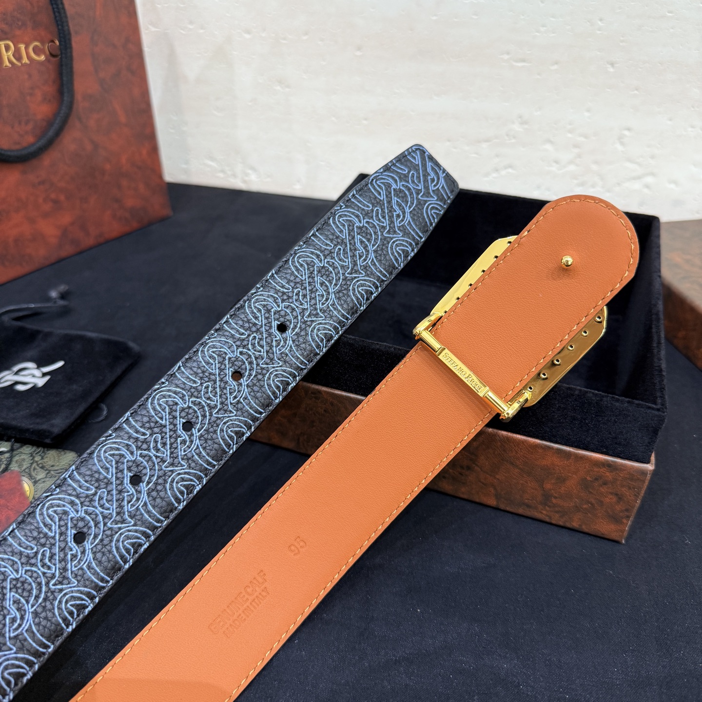 🅿️249 Stefano Ricci /🆕新款原單品質/精品經典鹰头鋼扣 底桥雕刻logo🐭原版压纹牛皮進口底皮-寬度38毫米