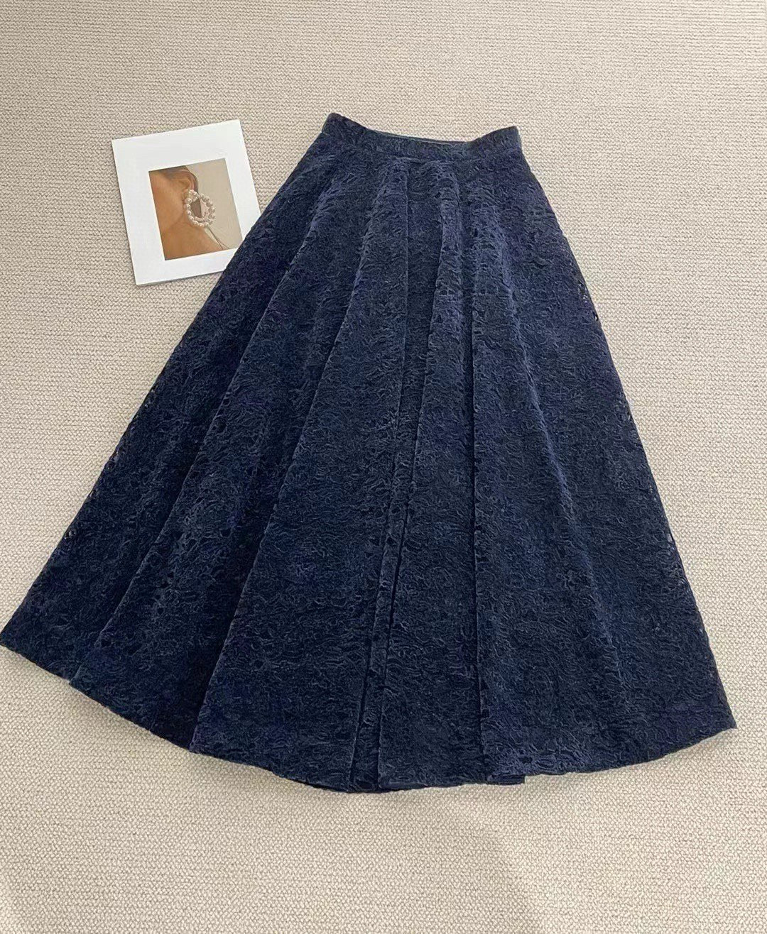 “High-Quality Women’s Clothes: Sinier Lace Semi-Skirt Collection for Elegance and Style” - 图片 2