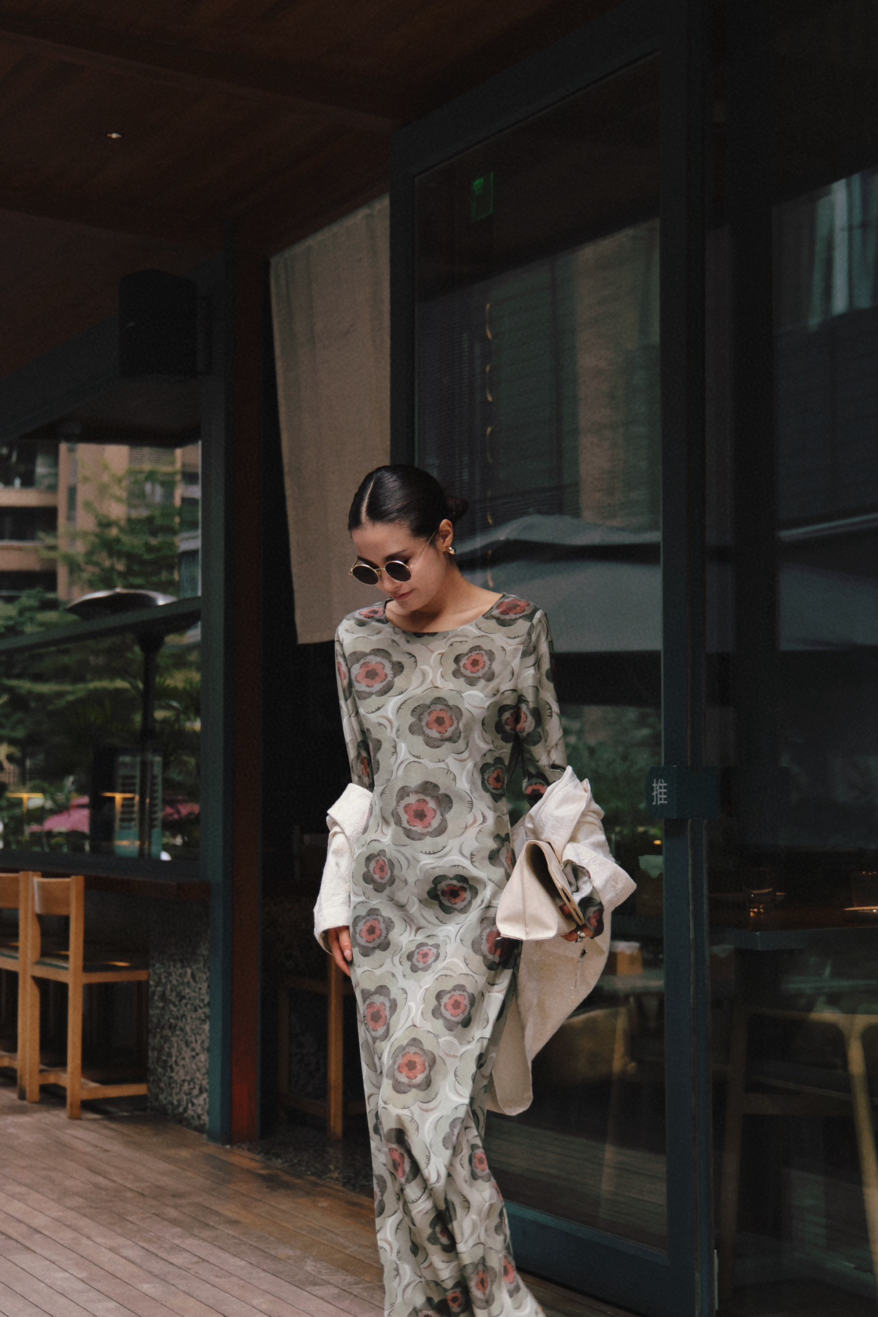 “High-Quality Women’s Clothes with Unique Chinese Wind and Fragrance VIVIENNE” - 图片 3