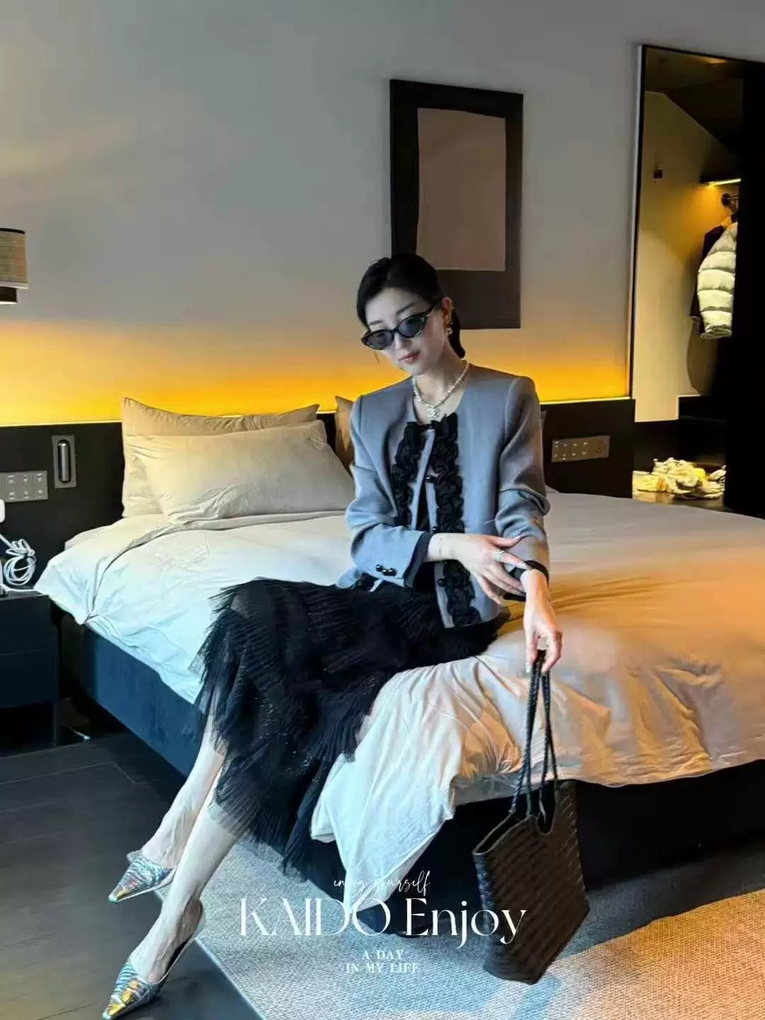 French Fashion Brand Sandro: Women’s High-Quality Clothes and Accessories Support Exchange Program