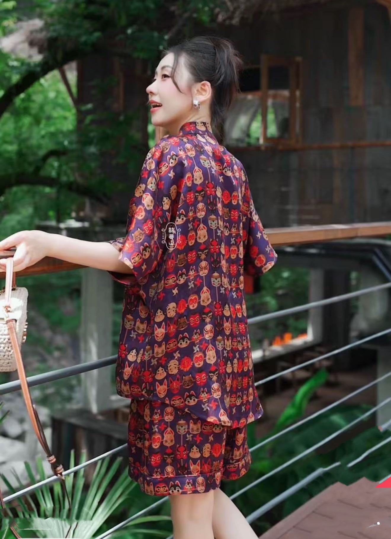 High-End Women’s Suit with Unique Fragrance and Elegant Design - 图片 8