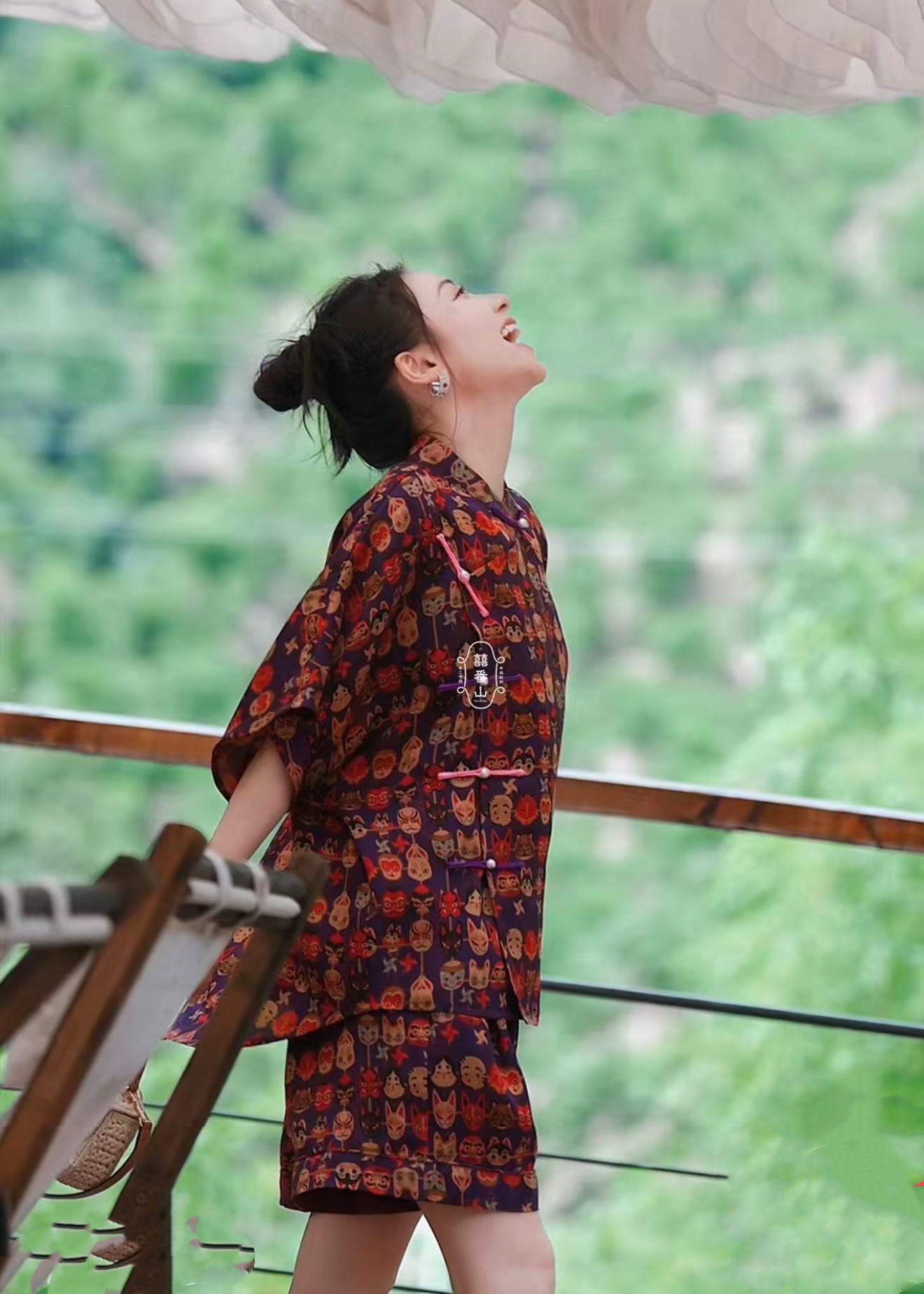 High-End Women’s Suit with Unique Fragrance and Elegant Design - 图片 6