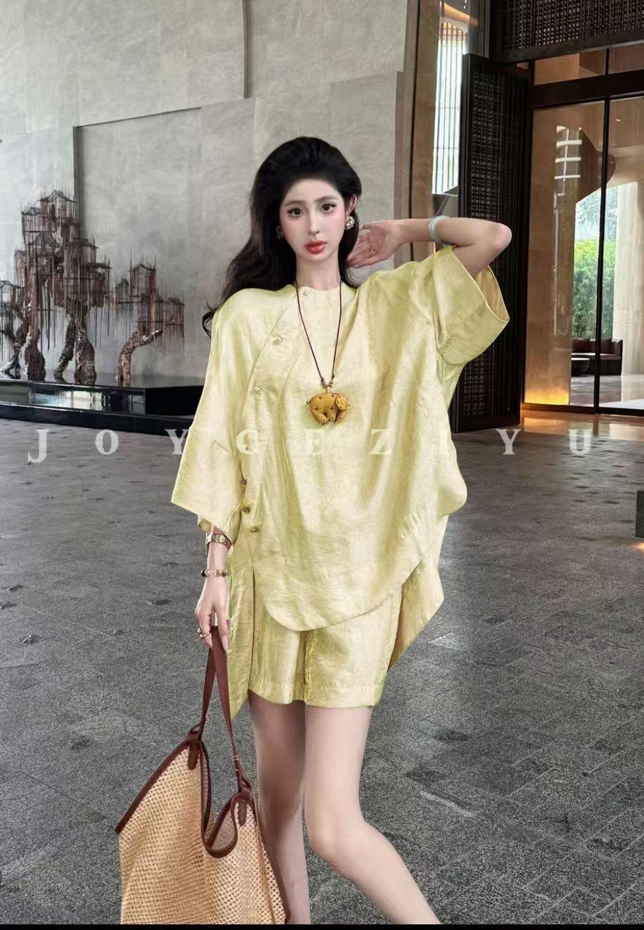 High-Quality Women’s Suit with Packaged Fragrance: The Twilight Twilight Suit - 图片 5