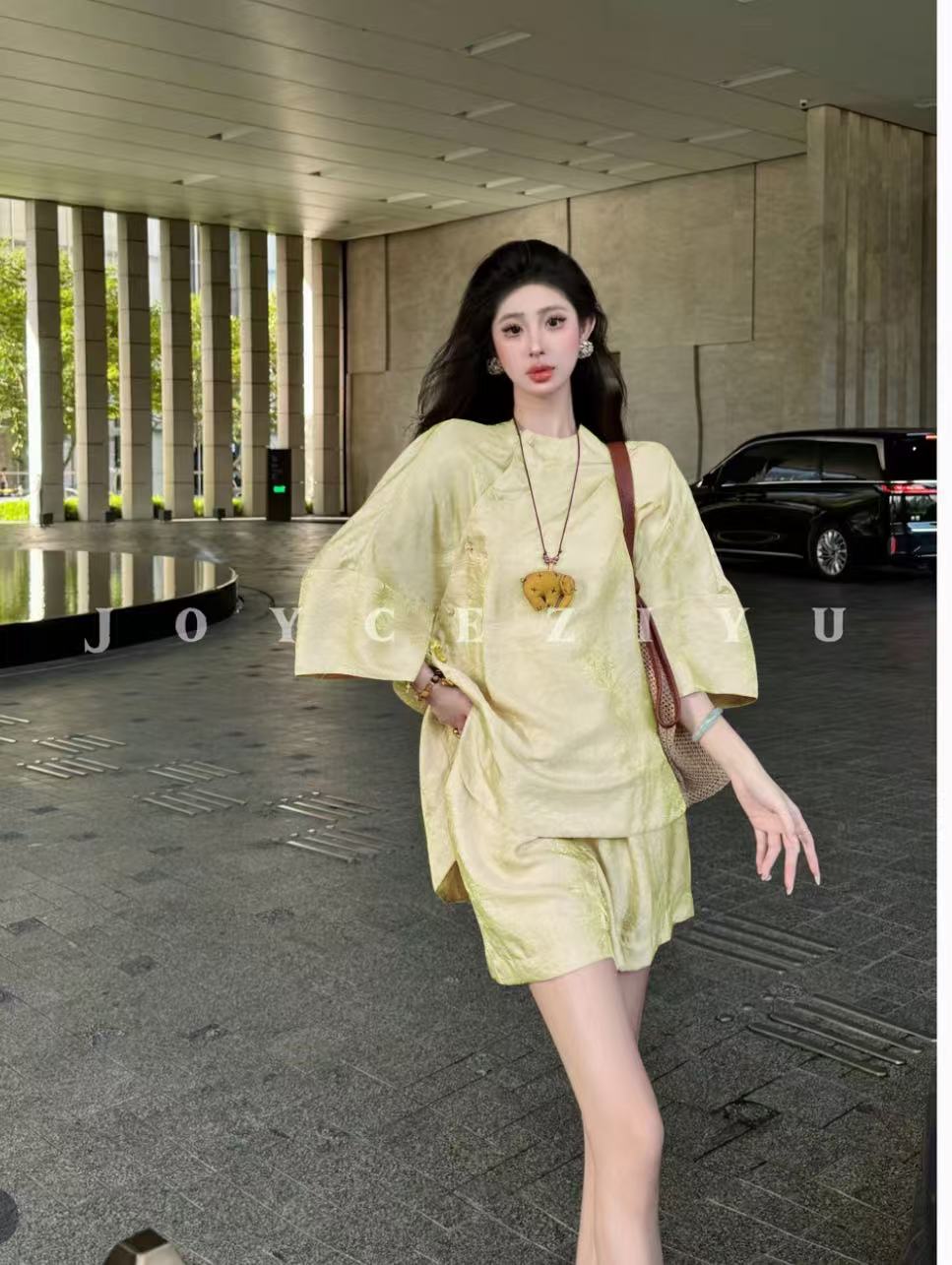 High-Quality Women’s Suit with Packaged Fragrance: The Twilight Twilight Suit - 图片 4