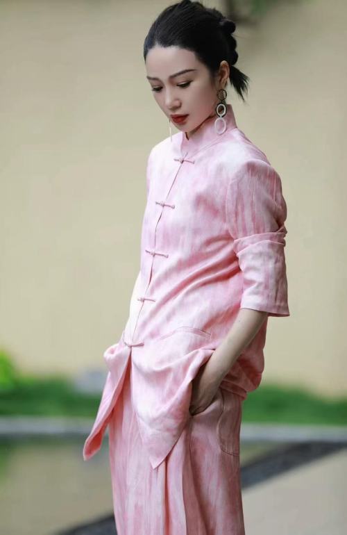 Elegant Women's Pink Rayon Blend Chinese Style Outfit with Traditional Frog Closures 1 Elegant Women's Pink Rayon Blend Chinese Style Outfit with Traditional Frog Closures