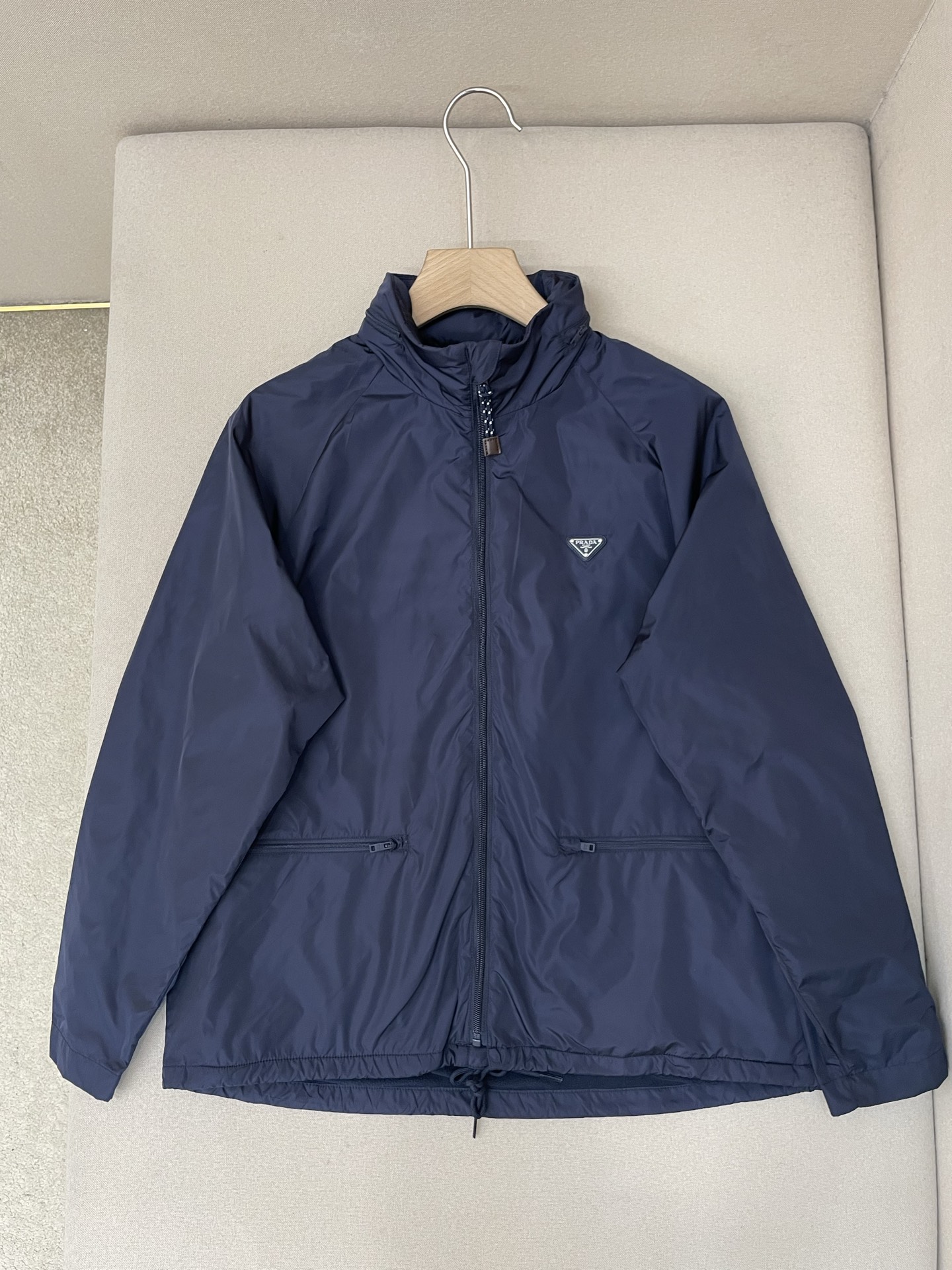 NO:647829,Recommended details,, 19860909主推 细节,, ,Men's clothing