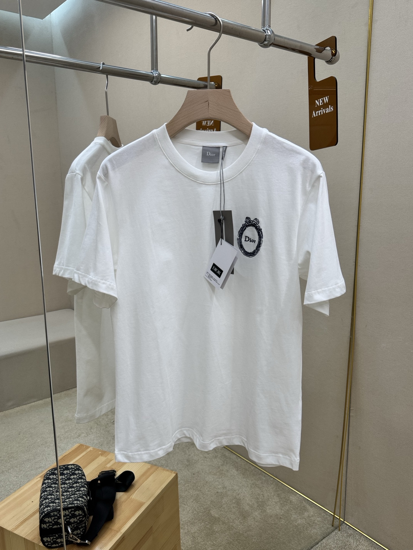 디올 남성 반팔 126964 Dior T Shirt 썸네일 이미지
