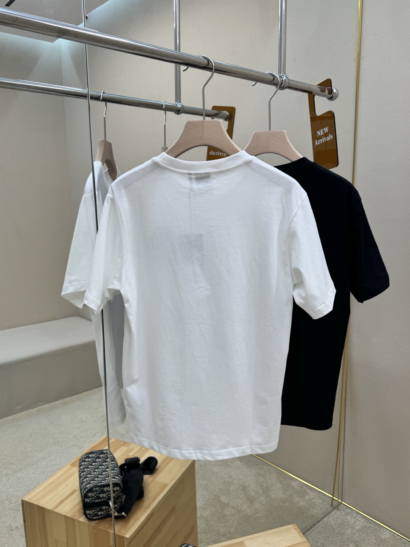 디올 남성 반팔 126964 Dior T Shirt 썸네일 이미지