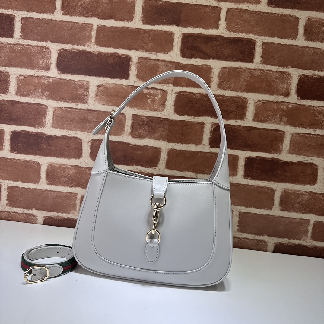 NO:213153,The quality of the counter, top-quality original goods, real-life photos!  782849 gray full leather, size width 27.5x height 19x side width 4cm, batch, GUCCI [original leather], gucci19860909专柜品质,顶级原单货,实物实拍！782849灰色全皮,尺寸宽27.5x高19x侧宽4cm,批,GUCCI【原厂皮】,gucci,Bag