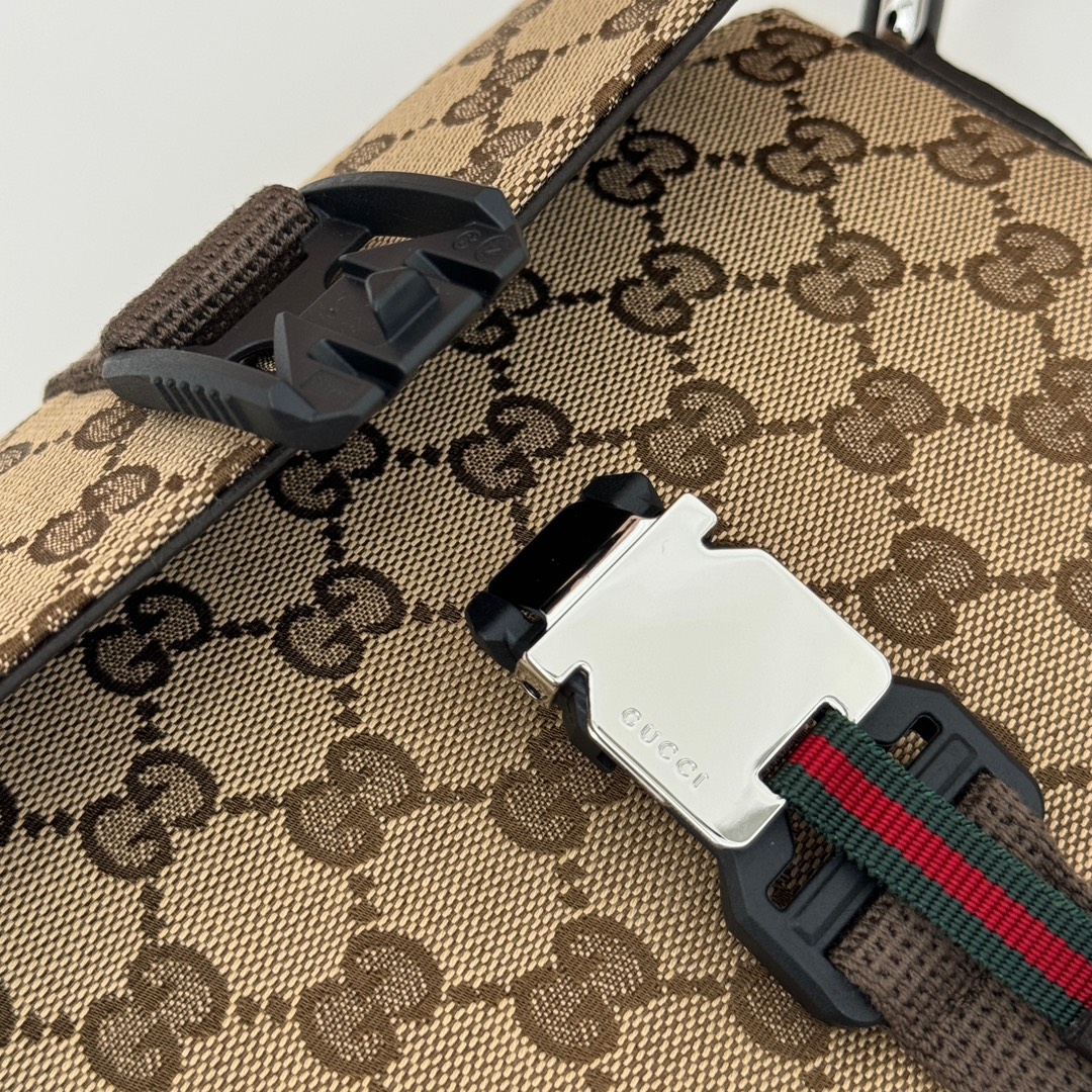 Gucci Style Beige Bag style reference detail image 8 from source 770094