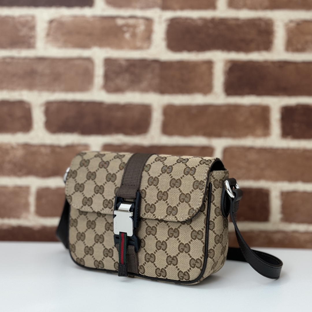 Gucci Style Beige Bag style reference detail image 2 from source 770094