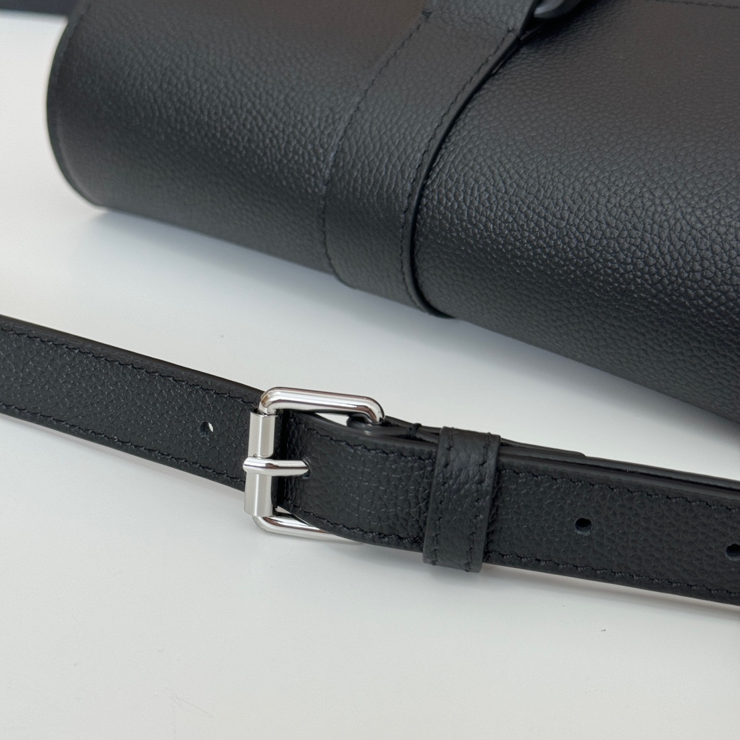 Gucci Style Leather Bag style reference detail image 7 from source 770092