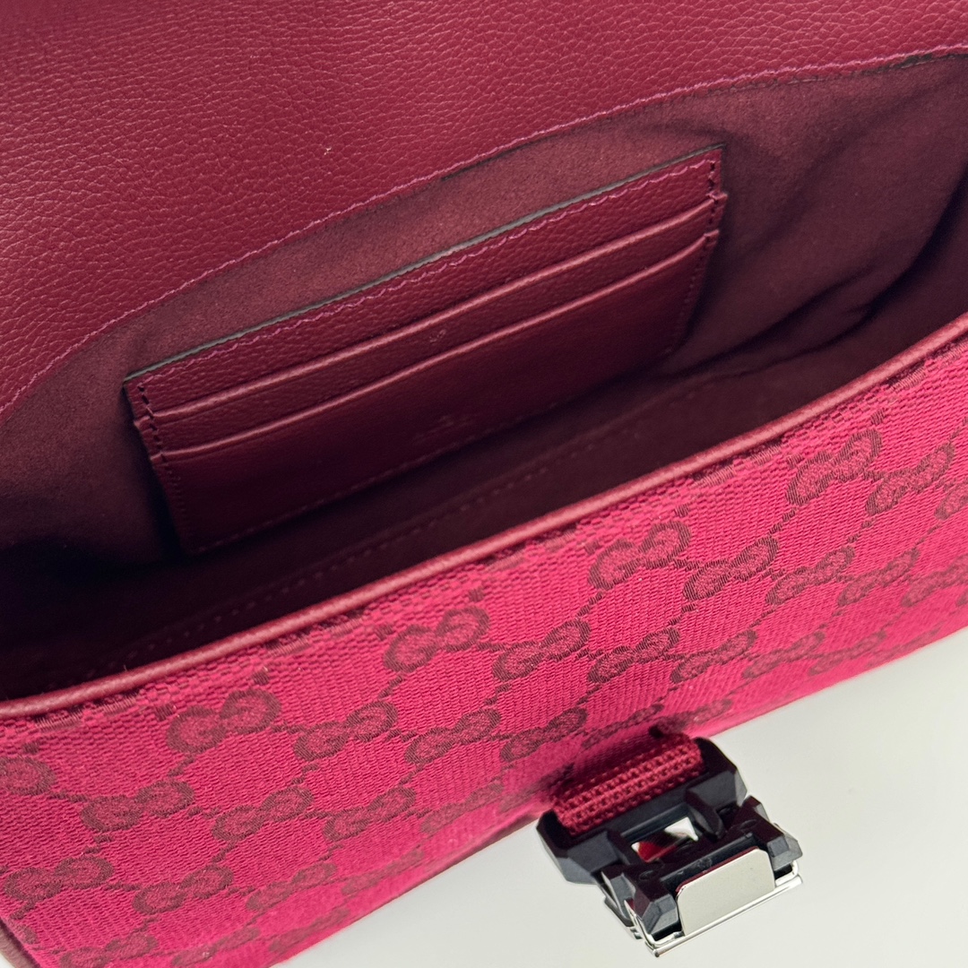 Gucci Style Bag style reference detail image 9 from source 770093