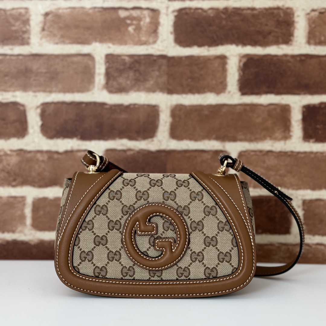 NO:392435,The quality of the counter, top-quality original goods, real-life photos!  Model number 815700 apricot cloth/brown leather, size width 21.5X height 11X side width 8cm, batch, GUCCI [original leather], gucci19860909专柜品质,顶级原单货,实物实拍！款号815700杏布/棕皮,尺寸宽21.5X高11X侧宽8cm,批,GUCCI【原厂皮】,gucci,Bag