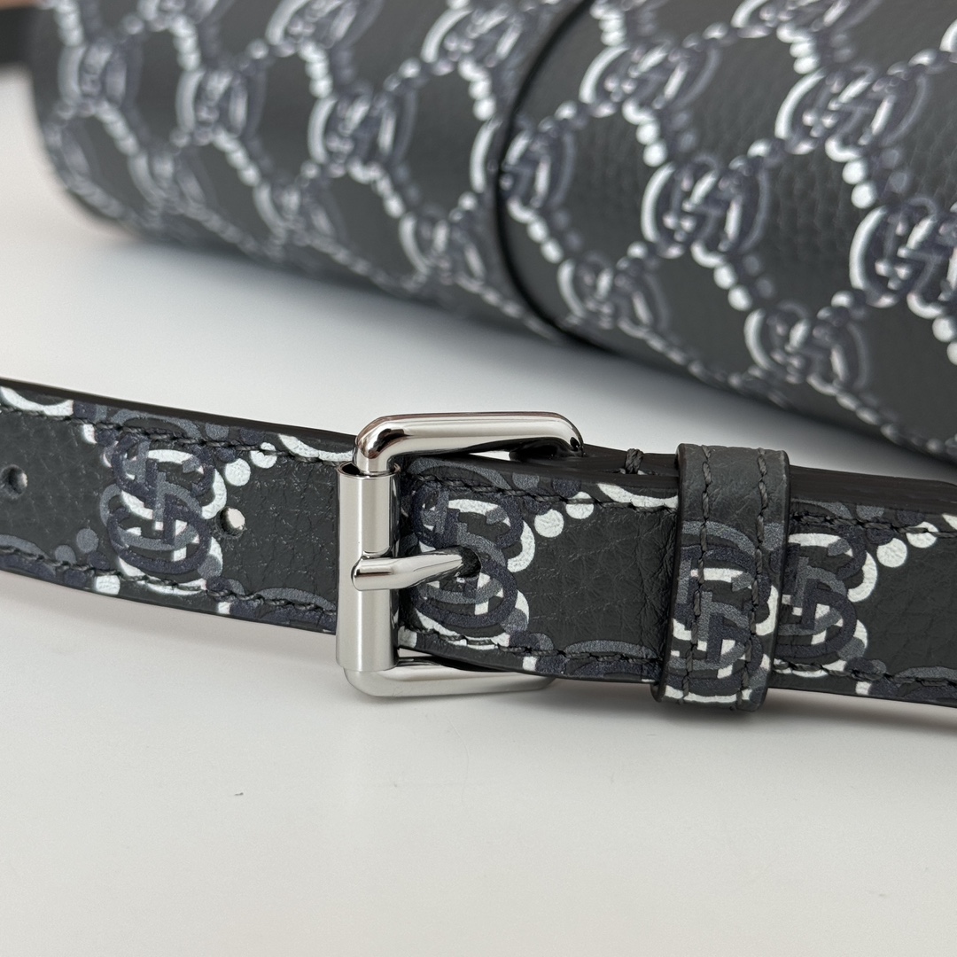 Gucci Style Grey Bag style reference detail image 7 from source 770091