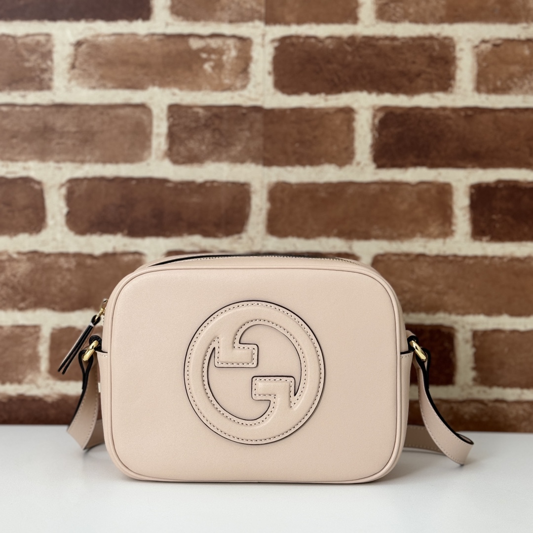 NO:213277,The quality of the counter, top-quality original goods, real-life photos!  Model number 820429 pink, size width 21x height 15.5x side width 8cm, batch, GUCCI [original leather], gucci19860909专柜品质,顶级原单货,实物实拍！款号820429粉色,尺寸宽21x高15.5x侧宽8cm,批,GUCCI【原厂皮】,gucci,Bag