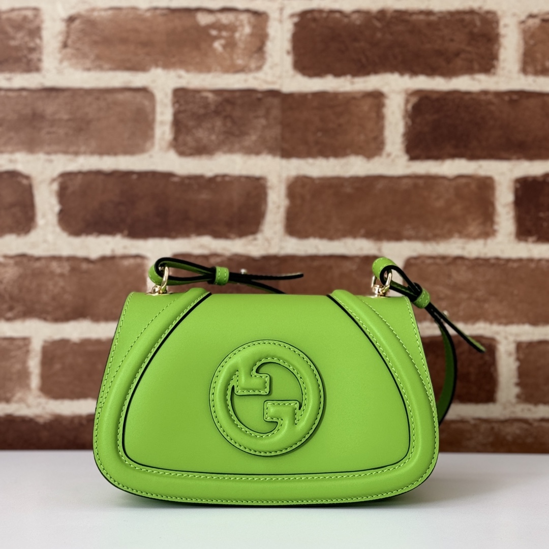 NO:392452,The quality of the counter, top-quality original goods, real-life photos!  Model number 815700 green, size width 21.5X height 11X side width 8cm, batch, GUCCI [original leather], gucci19860909专柜品质,顶级原单货,实物实拍！款号815700青绿色,尺寸宽21.5X高11X侧宽8cm,批,GUCCI【原厂皮】,gucci,Bag