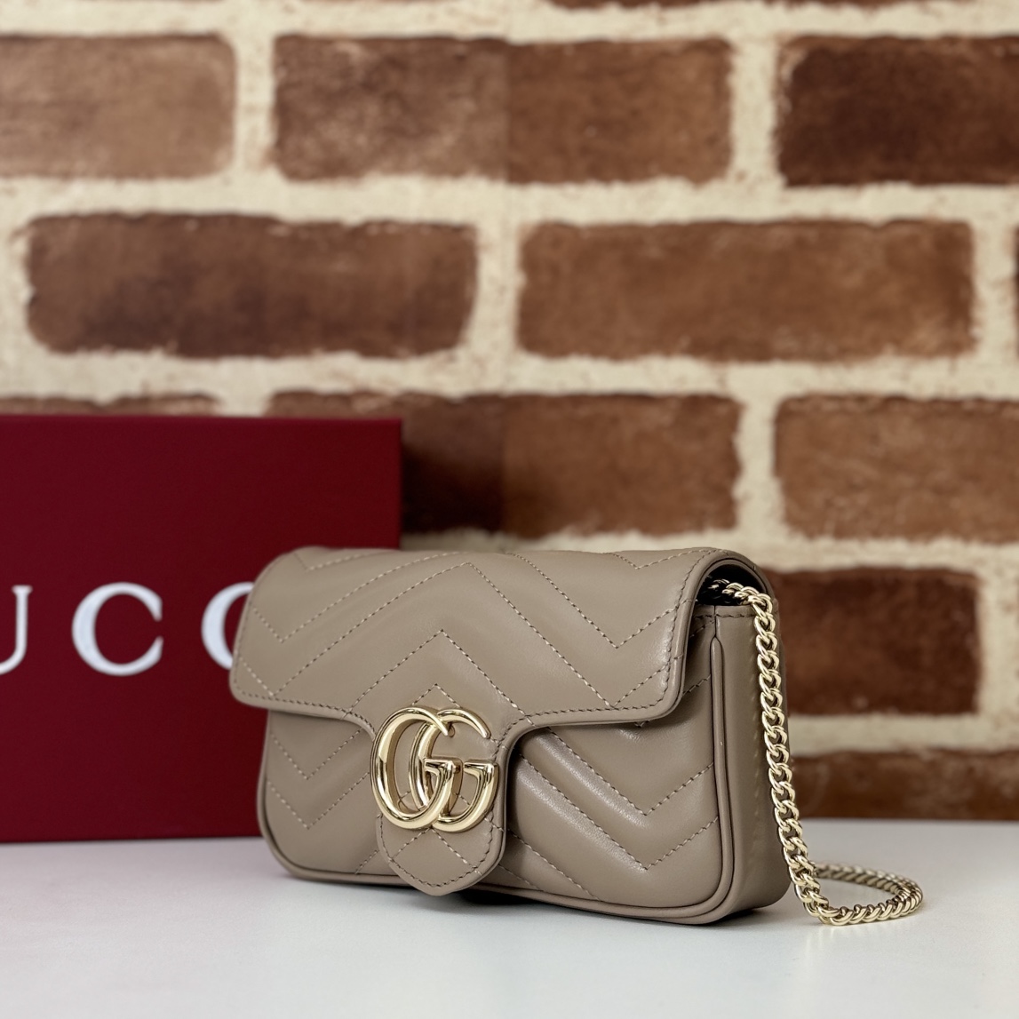 Gucci Style Grey Bag Lookbook Reference image 2