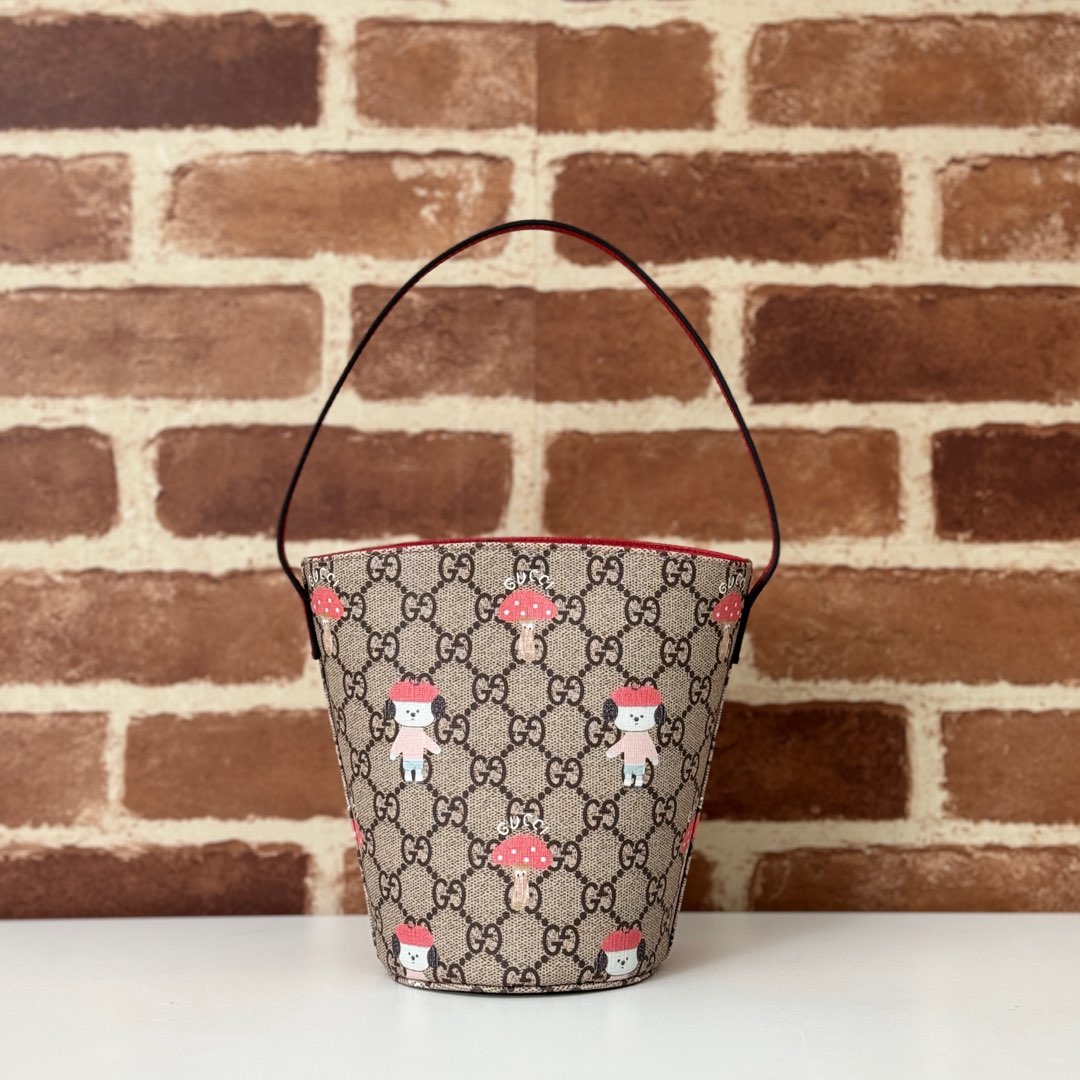 NO:393292,The quality of the counter, top-quality original goods, real-life photos!  Model number 752356 puppy mushroom, size width 18.5x height 16.5x side width 7.5cm, batch, GUCCI [original leather], gucci19860909专柜品质,顶级原单货,实物实拍！款号752356小狗蘑菇,尺寸宽18.5x高16.5x侧宽7.5cm,批,GUCCI【原厂皮】,gucci,Bag
