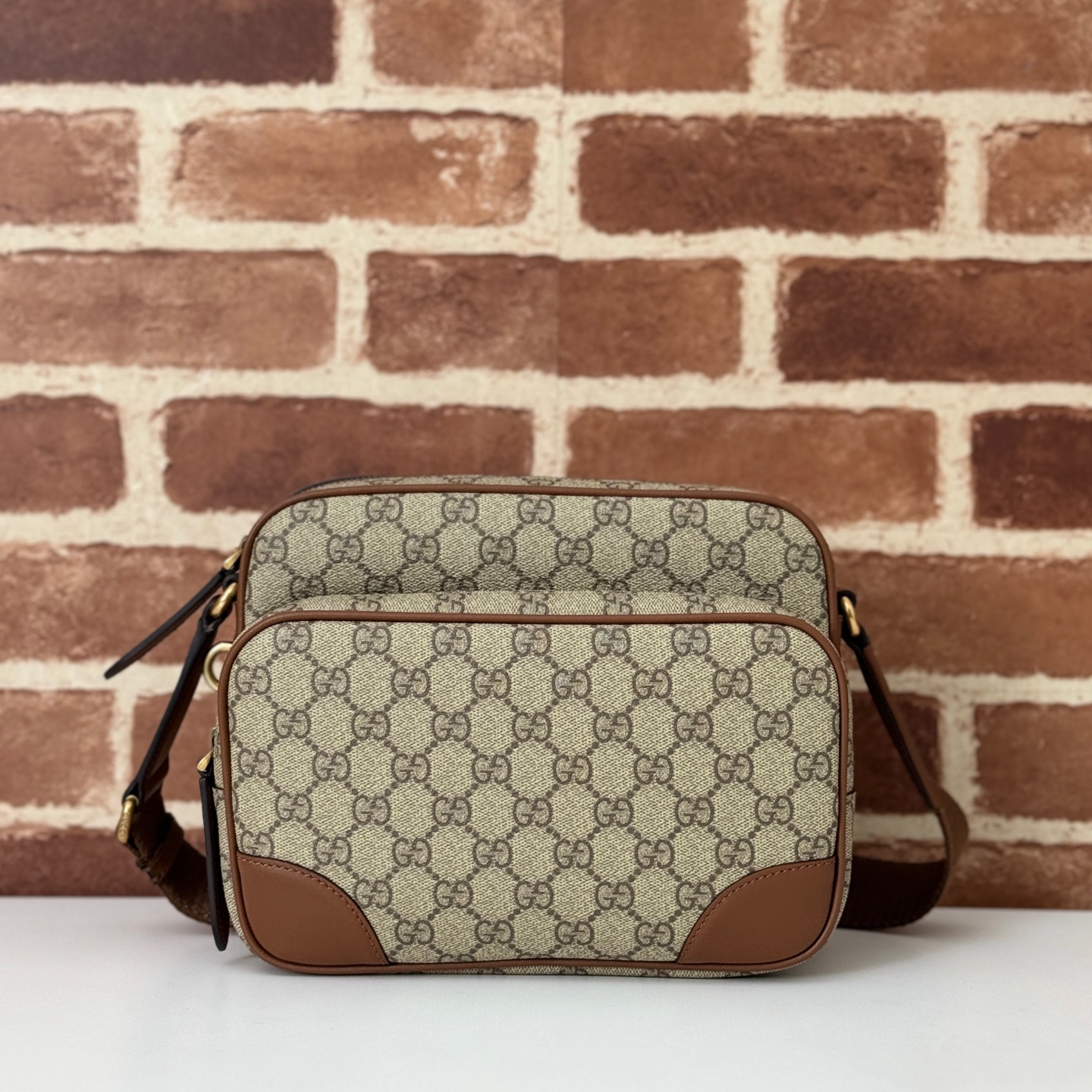 NO:211135,The quality of the counter, top-quality original goods, real-life photos!  Model number 821160 Brutal Brown, Size 23.5x Height 18x ​​Side Width 8cm, Batch, GUCCI [Original Leather], gucci19860909专柜品质,顶级原单货,实物实拍！款号821160啡棕,尺寸23.5x高18x侧宽8cm,批,GUCCI【原厂皮】,gucci,Bag