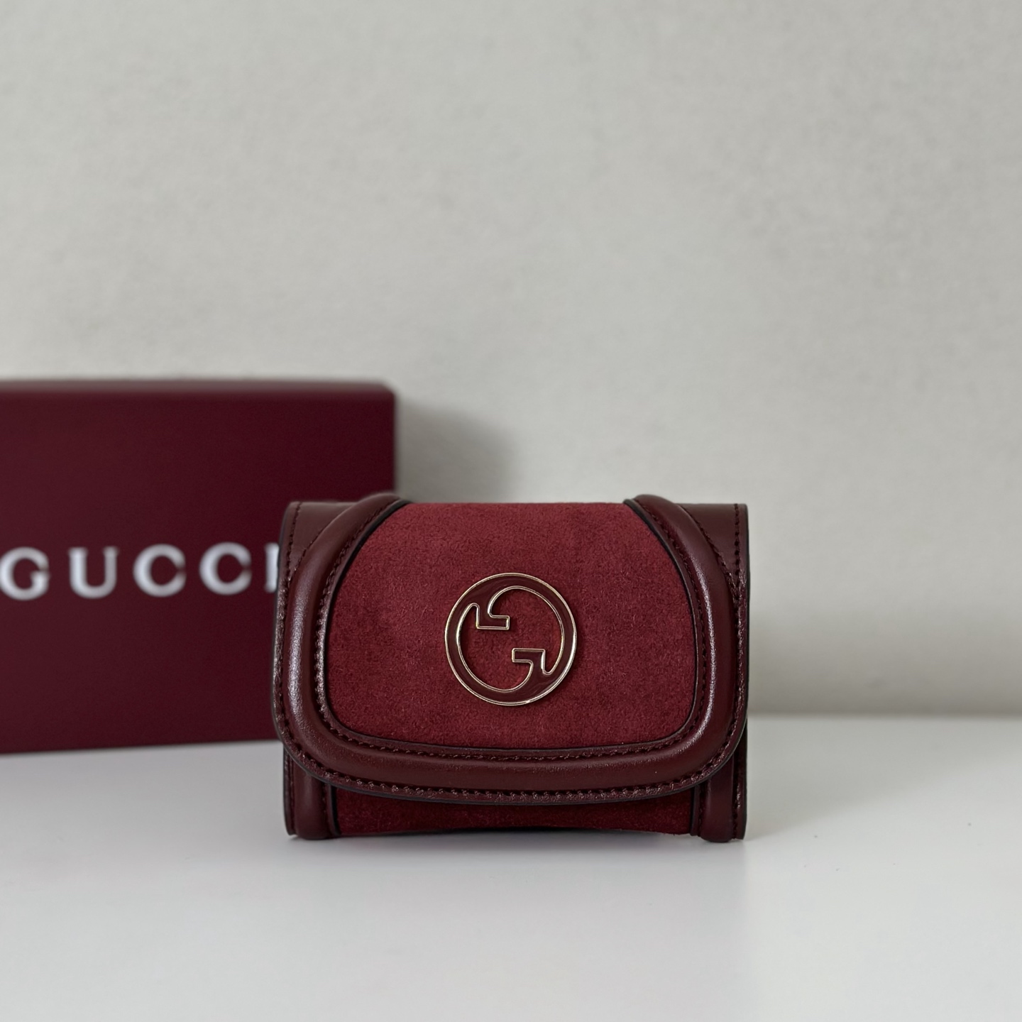 NO:212316,The quality of the counter, top-quality original goods, real-life photos!  Model number 818795 Wine red matte, size width 11X height 9, batch, GUCCI [original leather], gucci19860909专柜品质,顶级原单货,实物实拍！款号818795酒红磨砂,尺寸宽11X高9,批,GUCCI【原厂皮】,gucci,Bag