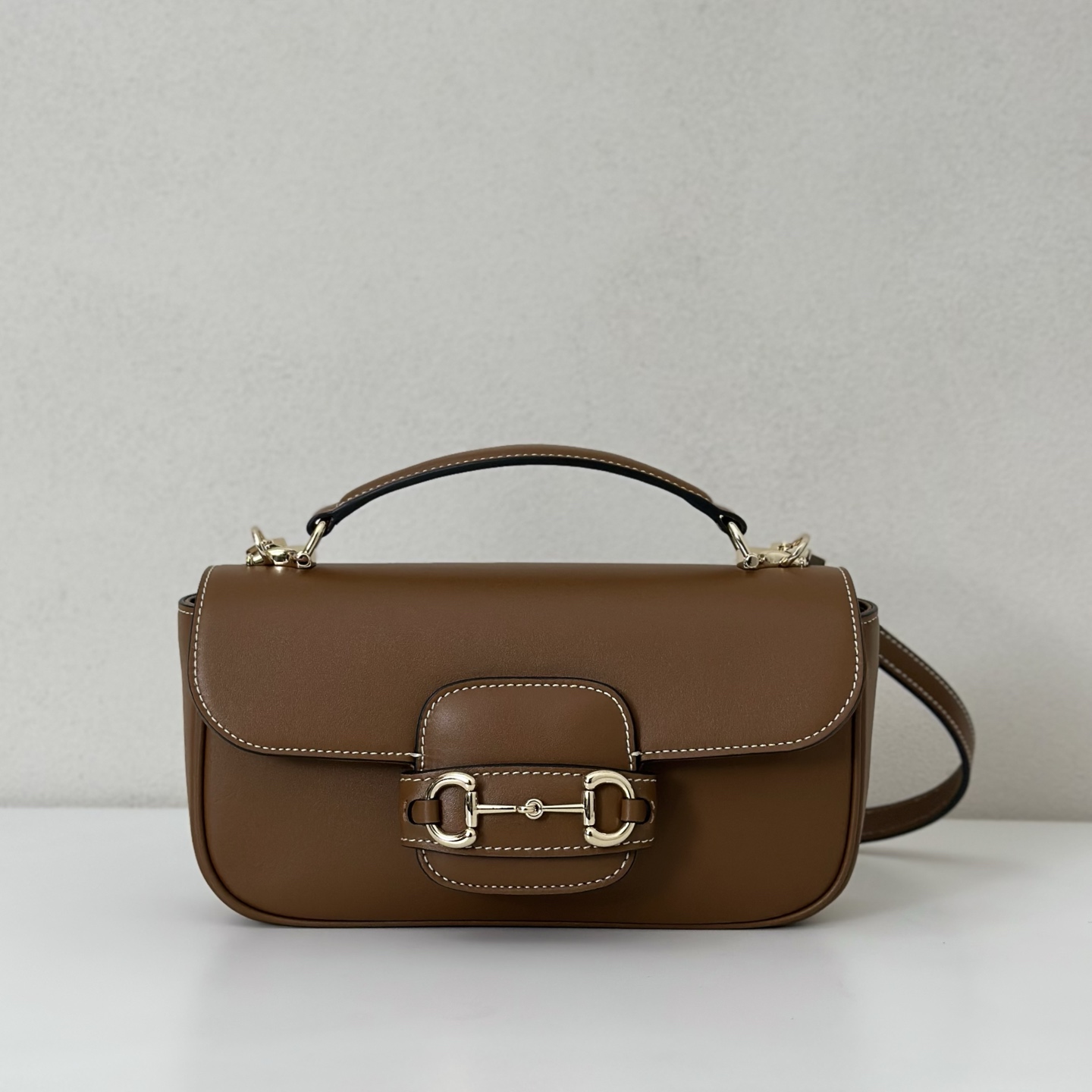 NO:213296,The quality of the counter, top-quality original goods, real-life photos!  Model number 815206 brown full leather, size width 22.6X height 12.7X side width 5.6cm, batch, GUCCI [original leather], gucci19860909专柜品质,顶级原单货,实物实拍！款号815206棕色全皮,尺寸宽22.6X高12.7X侧宽5.6cm,批,GUCCI【原厂皮】,gucci,Bag