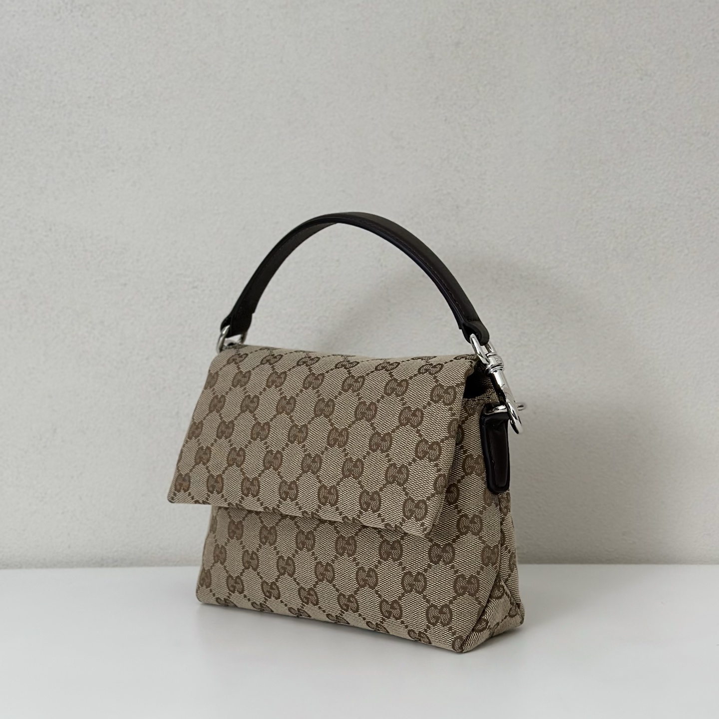 Gucci Style Beige Bag Lookbook Reference image 2