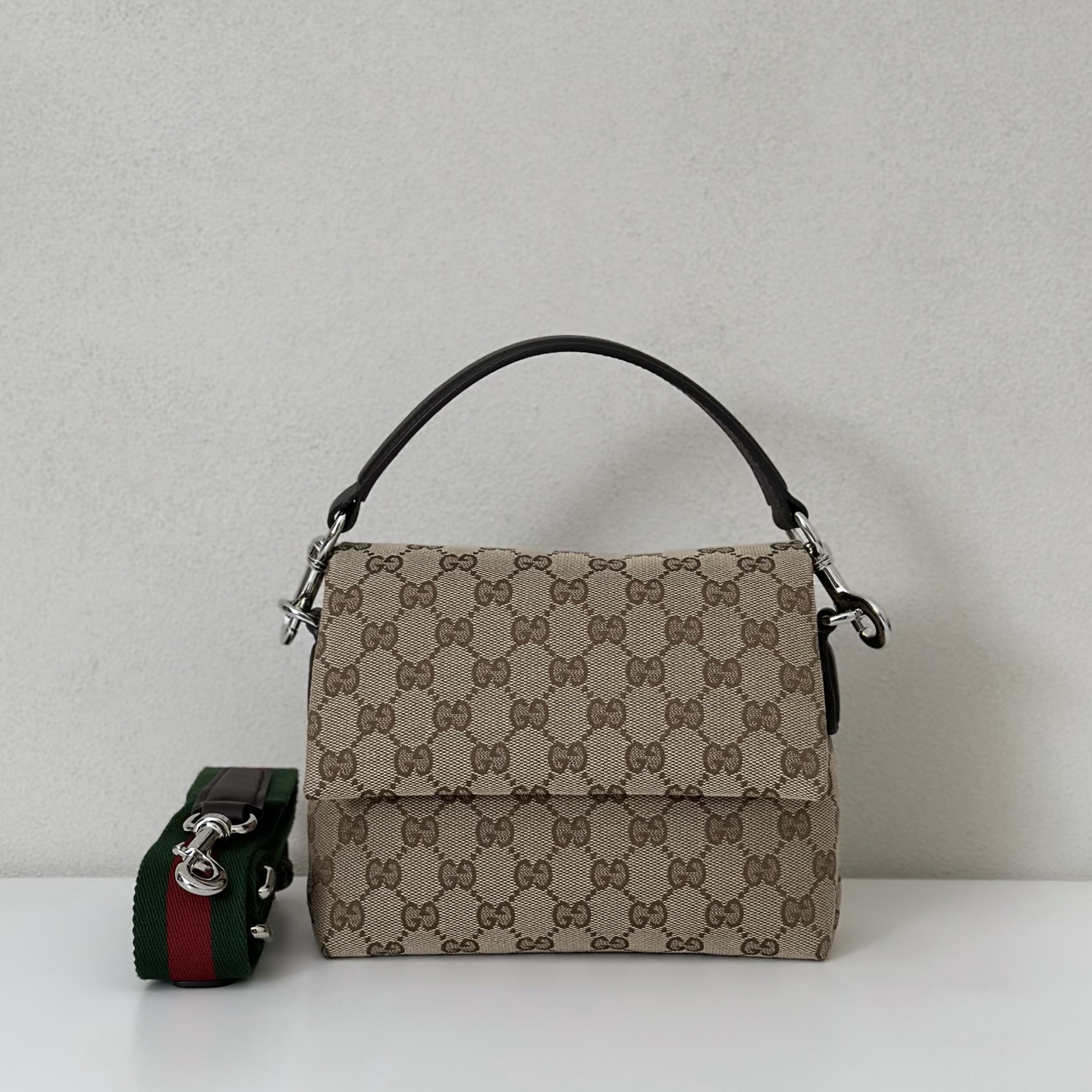 NO:208156,The quality of the counter, top-quality original goods, real-life photos!  Model number 821617 Xingbei, size width 19X height 15X side width 7cm, batch, GUCCI [original leather], gucci19860909专柜品质,顶级原单货,实物实拍！款号821617杏啡,尺寸宽19X高15X侧宽7cm,批,GUCCI【原厂皮】,gucci,Bag