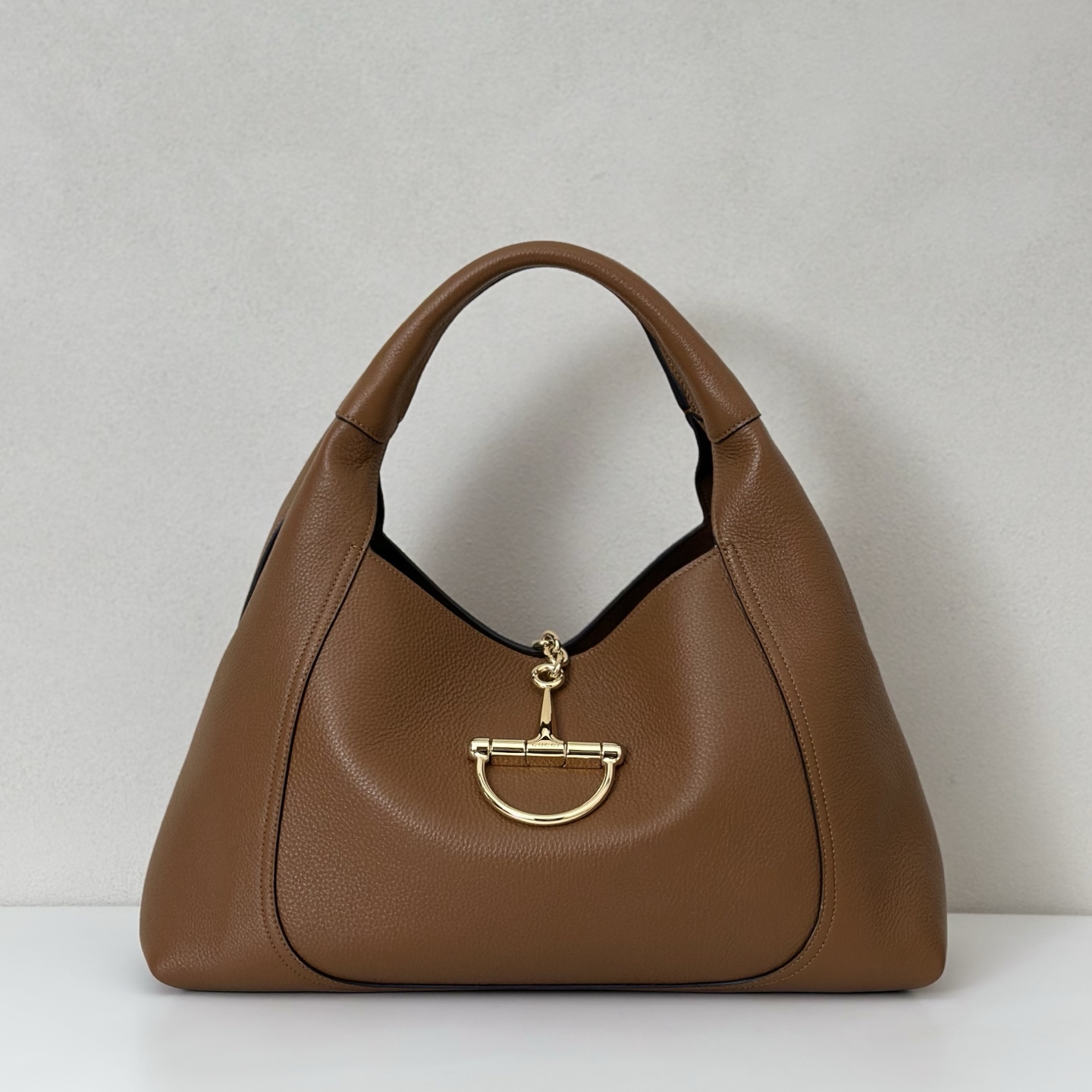 NO:406974,The quality of the counter, top-quality original goods, real-life photos!  Model number 837466 brown lily, size width 46X height 26X side width 16cm, batch, GUCCI [original leather], gucci19860909专柜品质,顶级原单货,实物实拍！款号837466棕荔,尺寸宽46X高26X侧宽16cm,批,GUCCI【原厂皮】,gucci,Bag