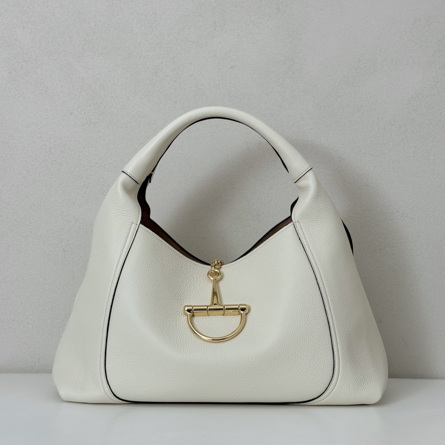 NO:213970,The quality of the counter, top-quality original goods, real-life photos!  Model number 837466 meters white lychee, size width 46X height 26X side width 16cm, batch, GUCCI [original leather], gucci19860909专柜品质,顶级原单货,实物实拍！款号837466米白荔枝,尺寸宽46X高26X侧宽16cm,批,GUCCI【原厂皮】,gucci,Bag