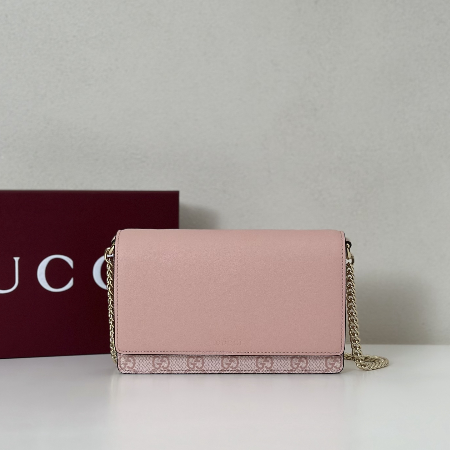 NO:212343,The quality of the counter, top-quality original goods, real-life photos!  Model number 826720 powder glue, size width 20X height 13X side width 4cm, batch, GUCCI [original leather], gucci19860909专柜品质,顶级原单货,实物实拍！款号826720粉胶,尺寸宽20X高13X侧宽4cm,批,GUCCI【原厂皮】,gucci,Bag